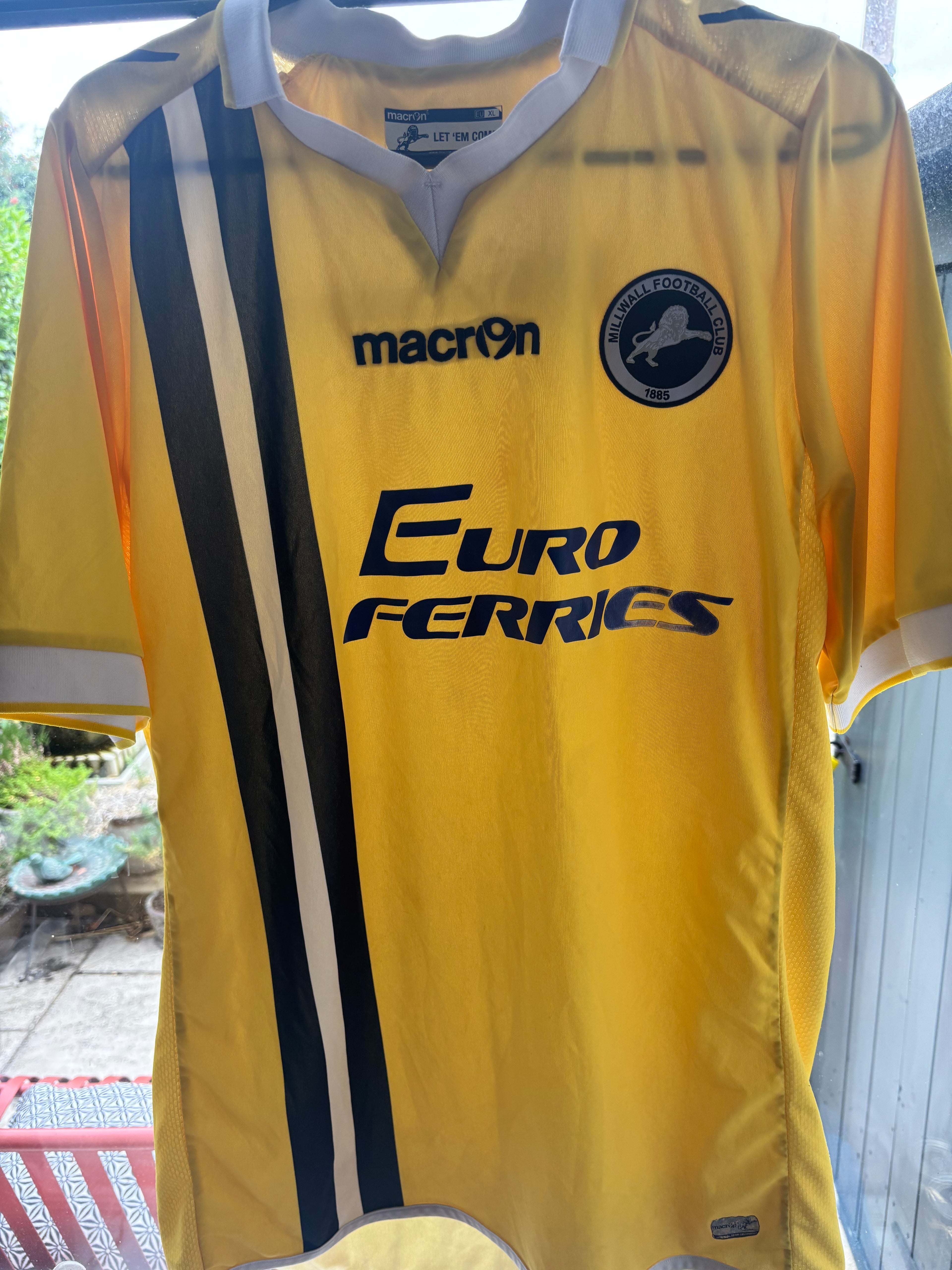 Millwall Away Shirt 2014/2015. Size XL.