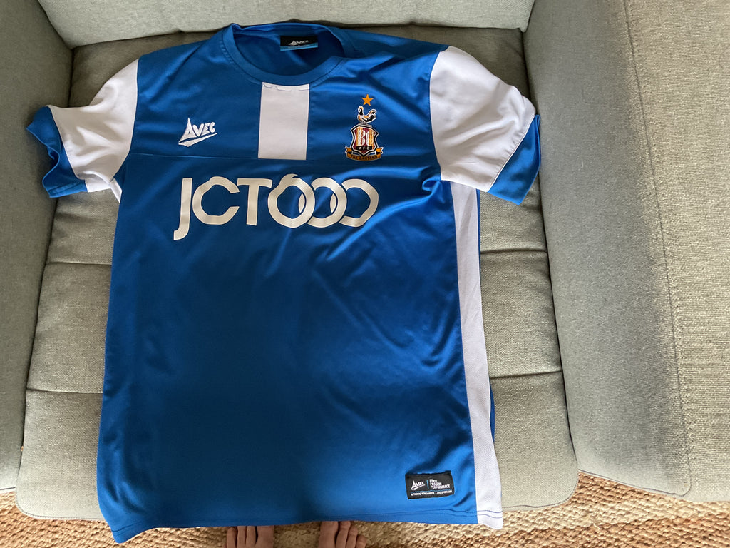 Bradford City Away Shirt 2018/19. Size Small