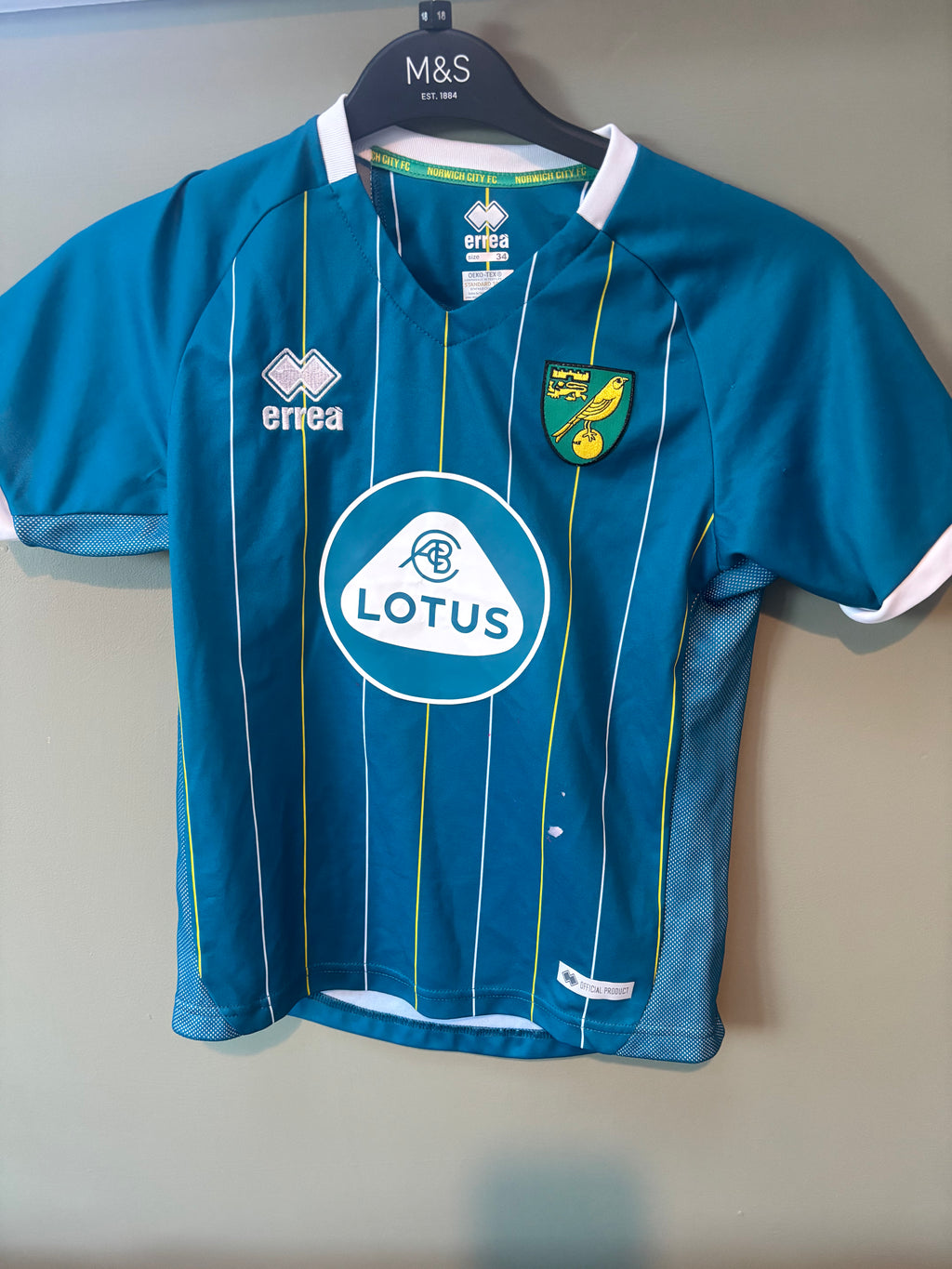 Norwich City Home Shirt. Size Kids Age 6