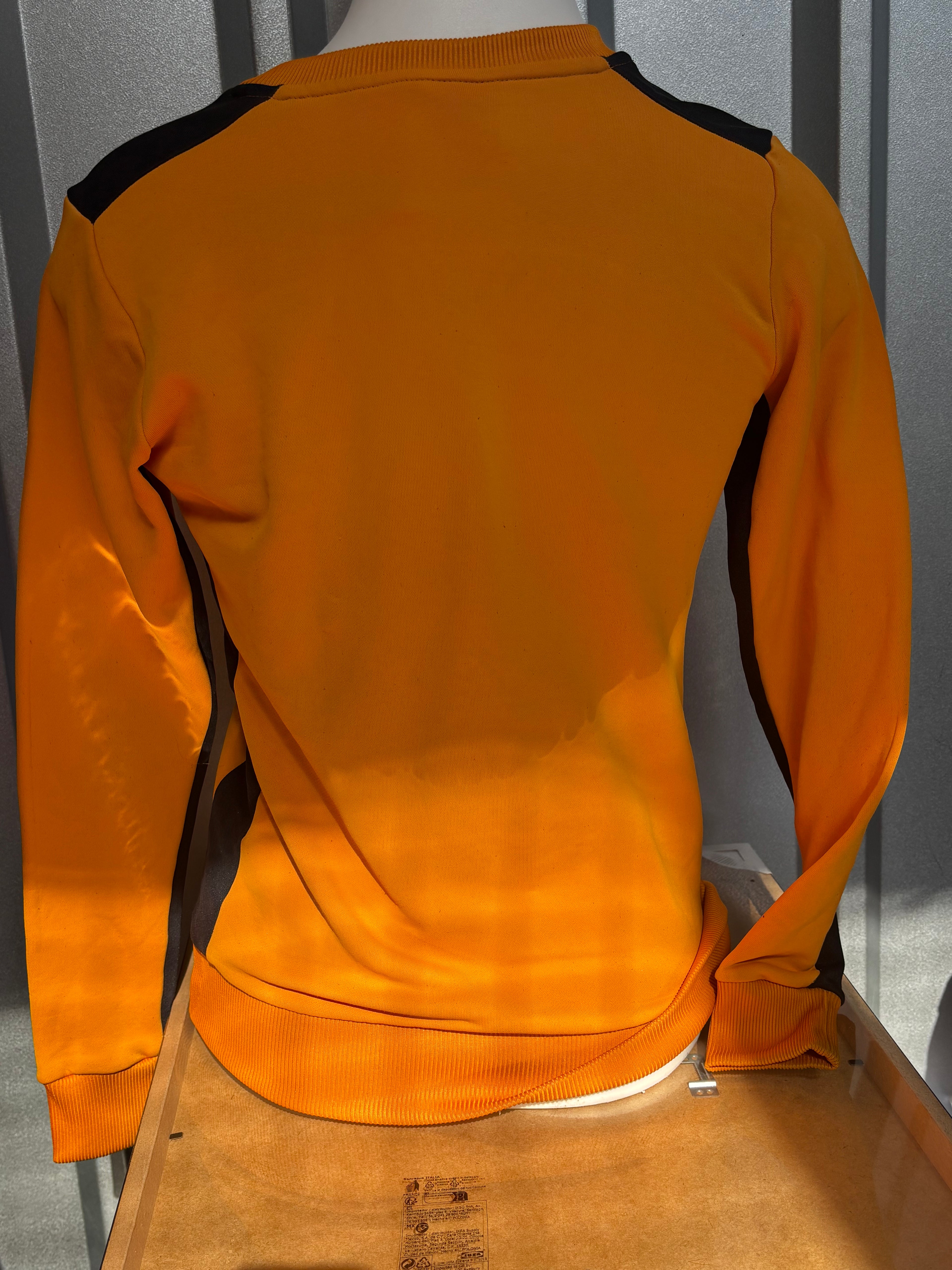 Hull City Kids Sweatshirt. Size Large Boys.