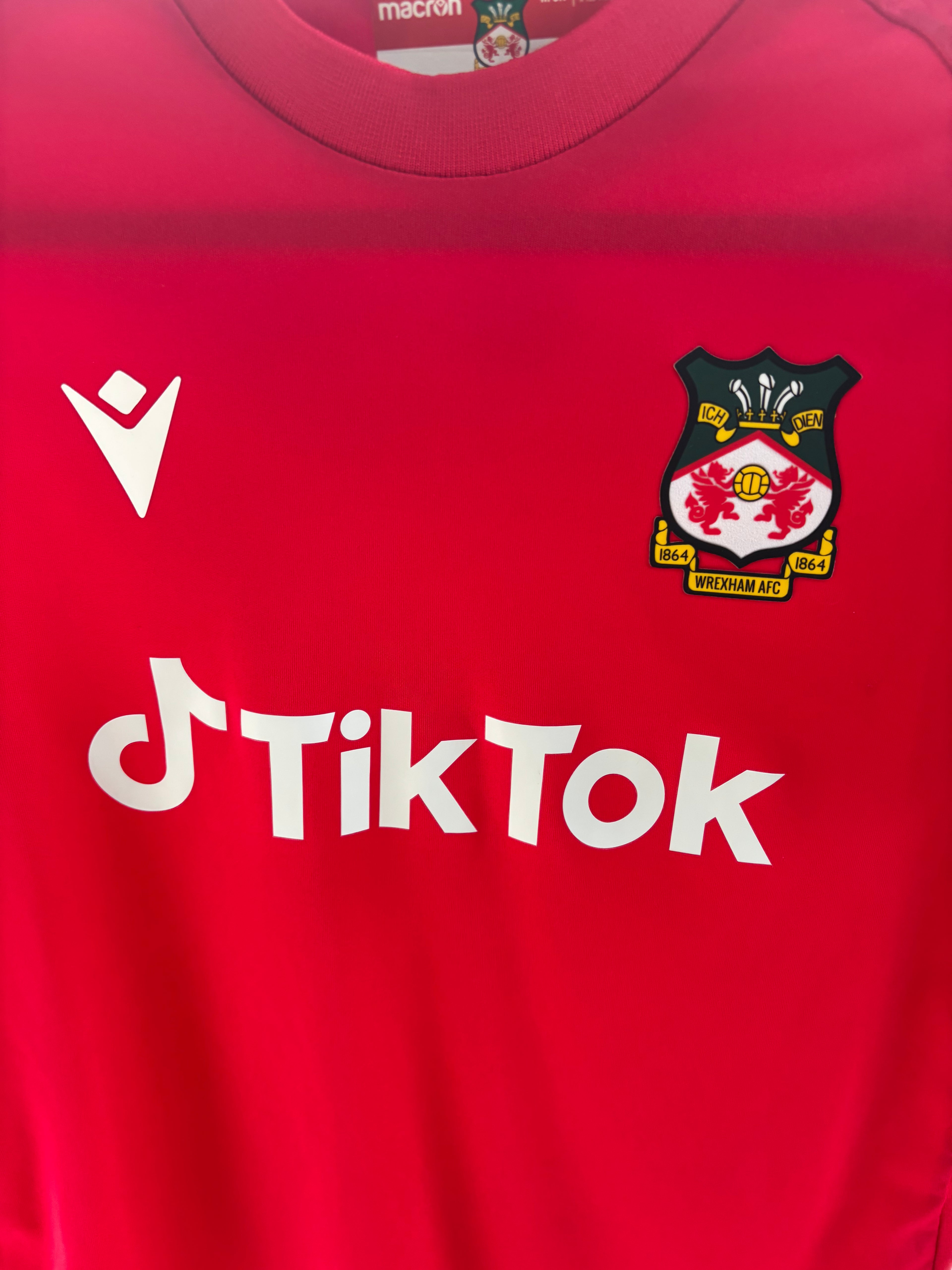 Wrexham Home Shirt. Size Kids M JR