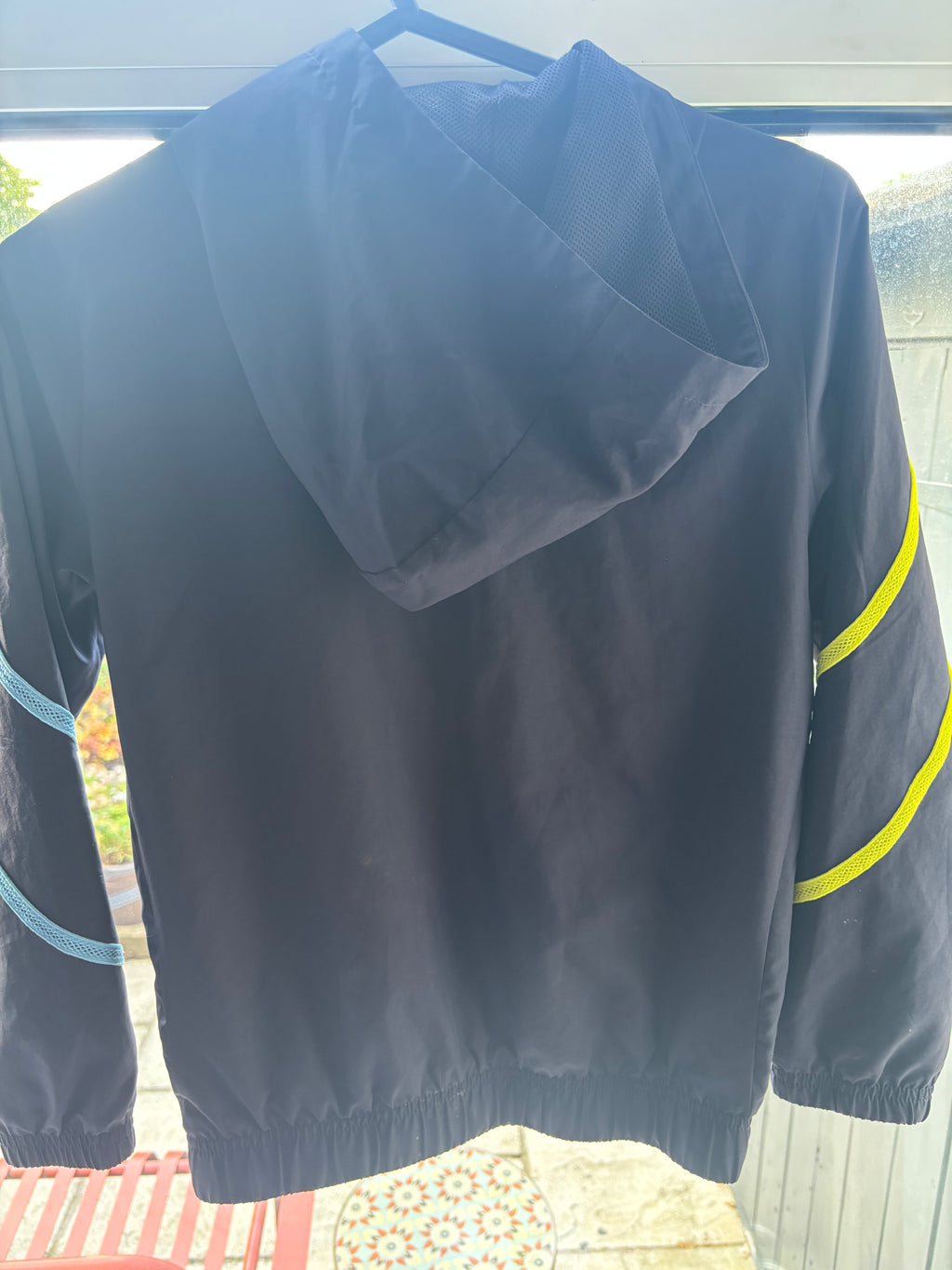 Manchester City Jacket. Size Kids Age 9-10 Years.