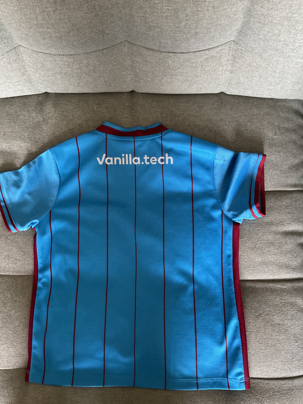 Scunthorpe United Kids Home Shirt. Size 4 Years.