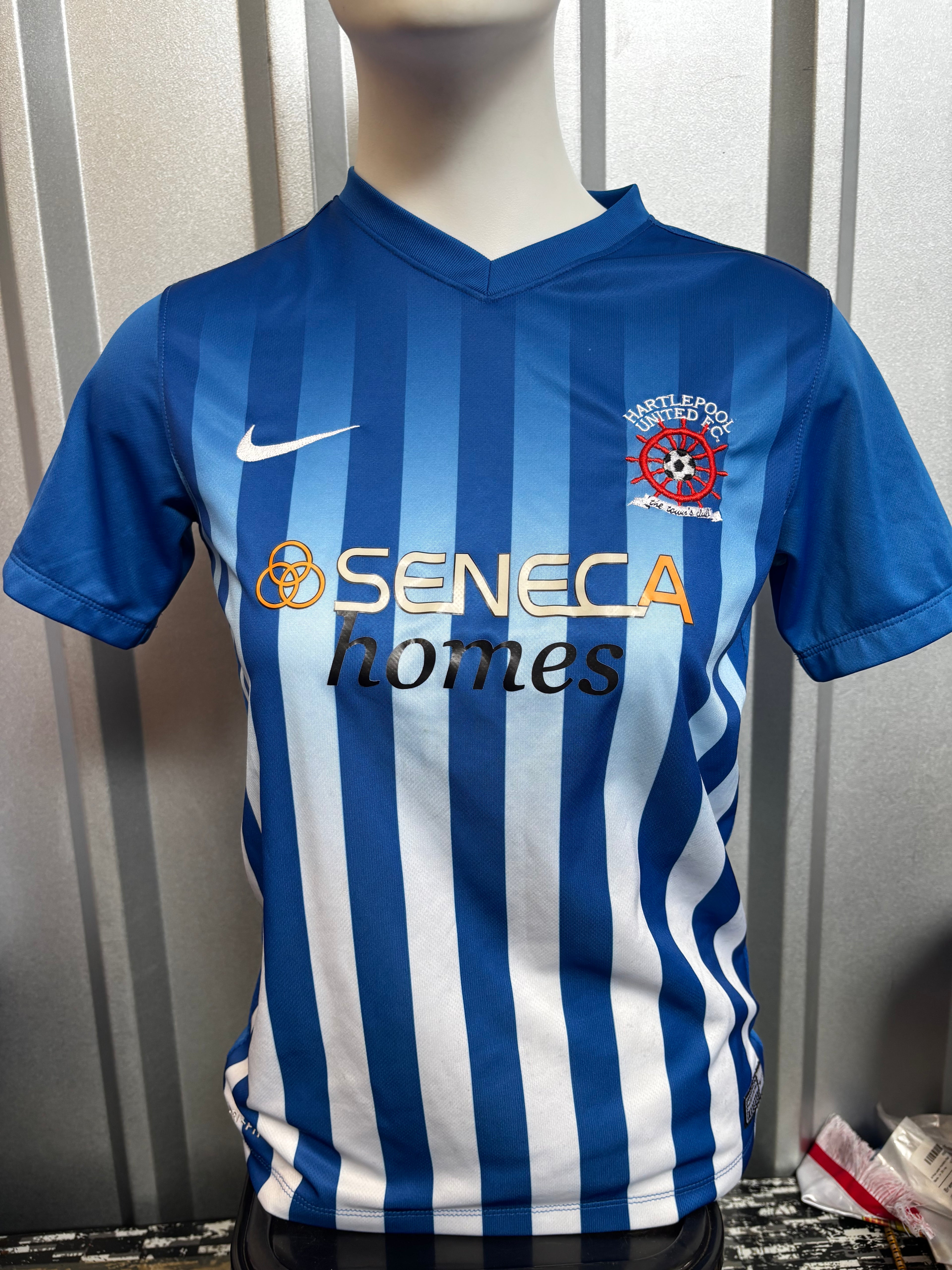 Hartlepool United Kids Home Shirt. Size Age 12 x 13 Years.