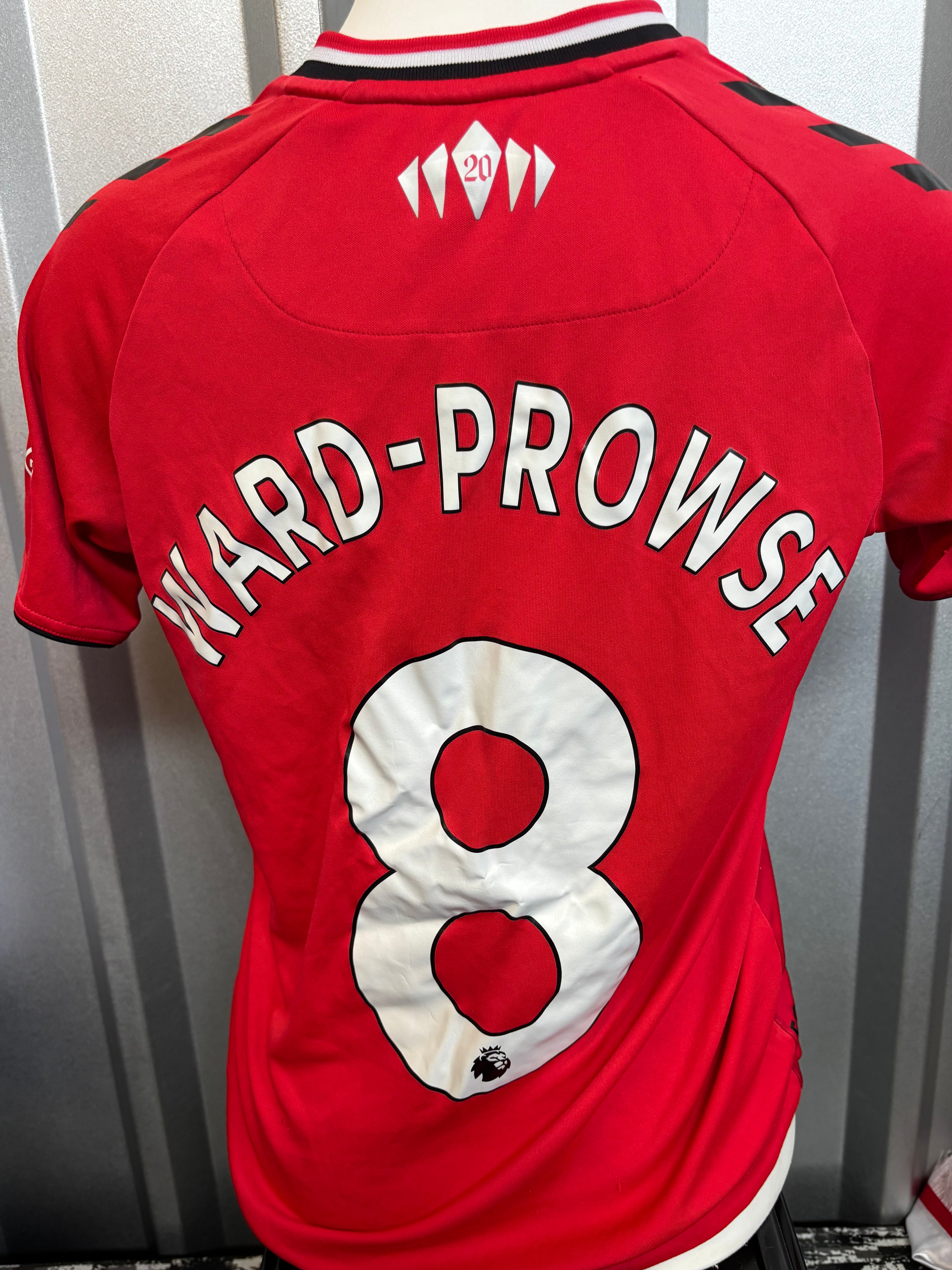 Southampton Home Shirt Small. Ward-Prowse 8.