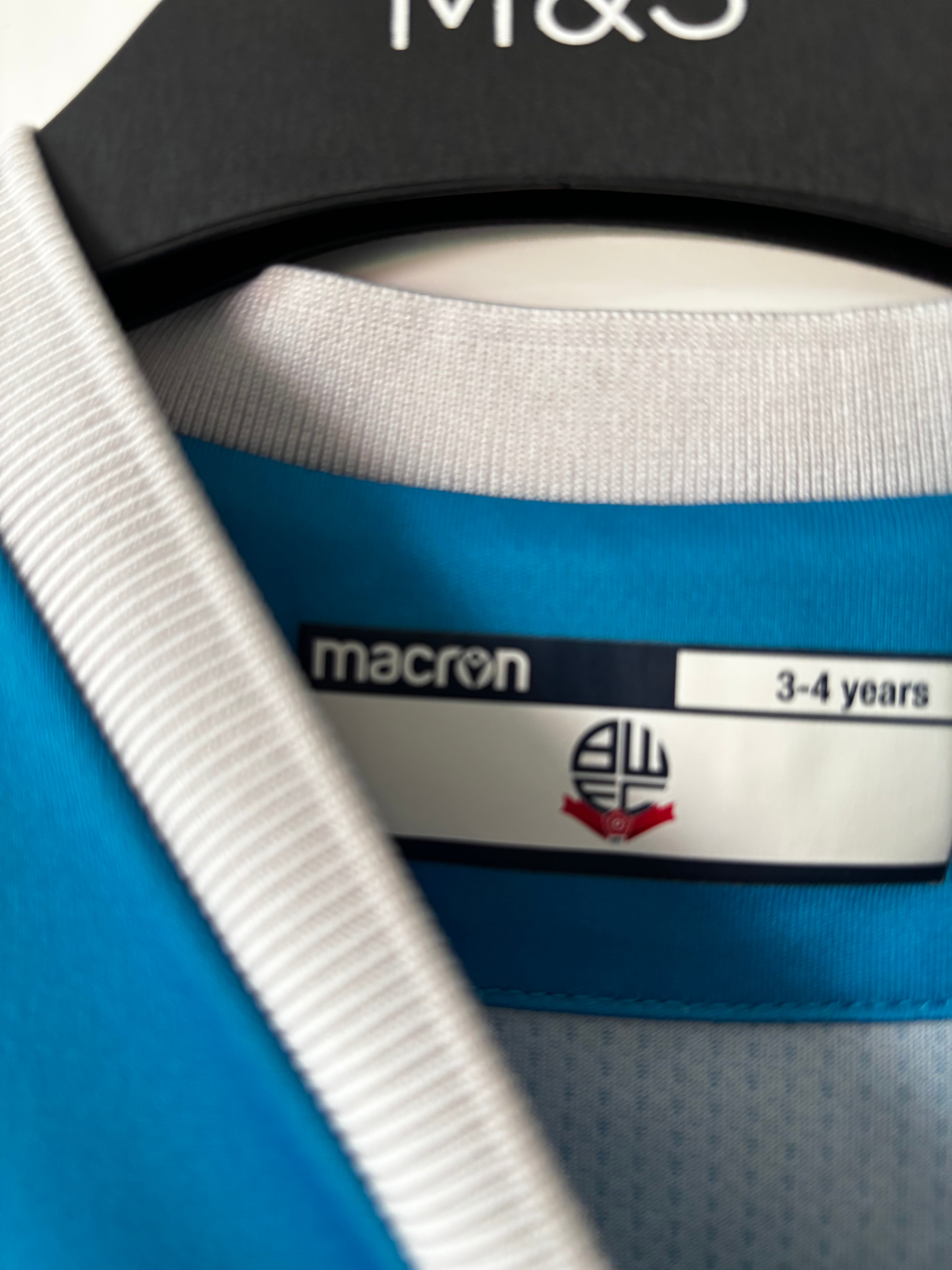 Bolton Wanderers Away Shirt. Kids Size 3 to 4 Years Old.