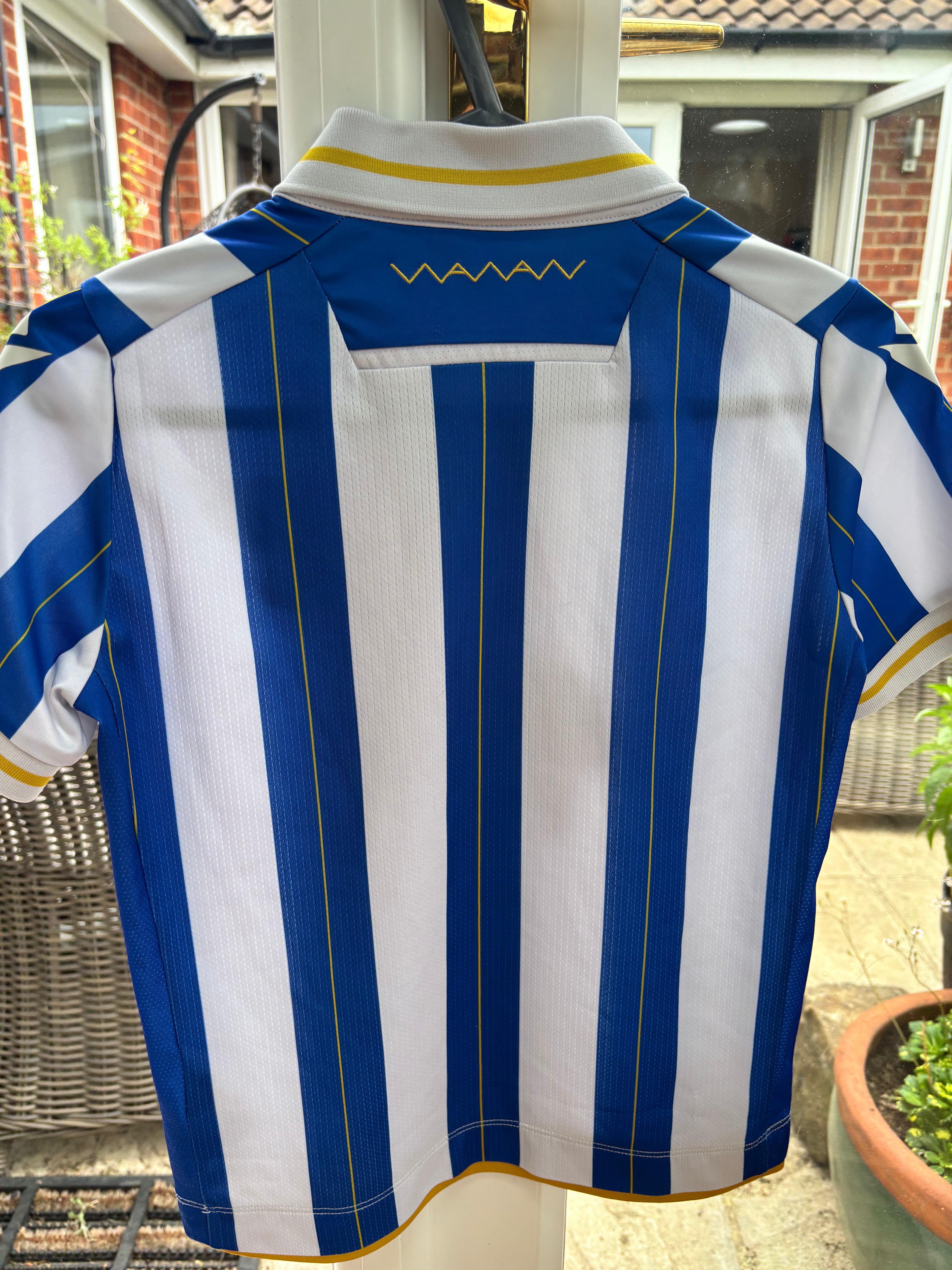Sheffield Wednesday 2023/24 Home Shirt. Size Medium Junior.