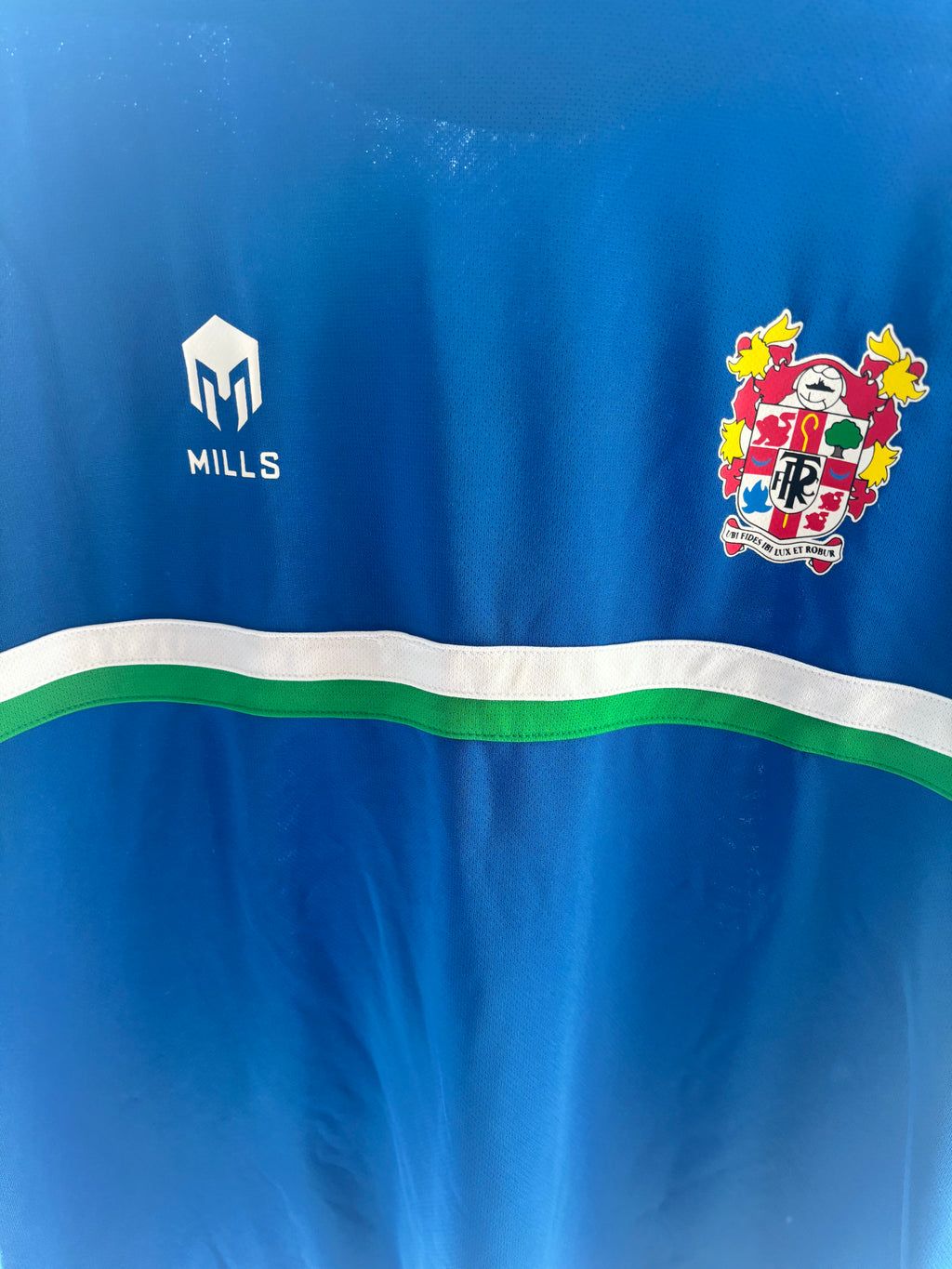 Tranmere Rovers 2022/23 Training Shirt. Size Medium.