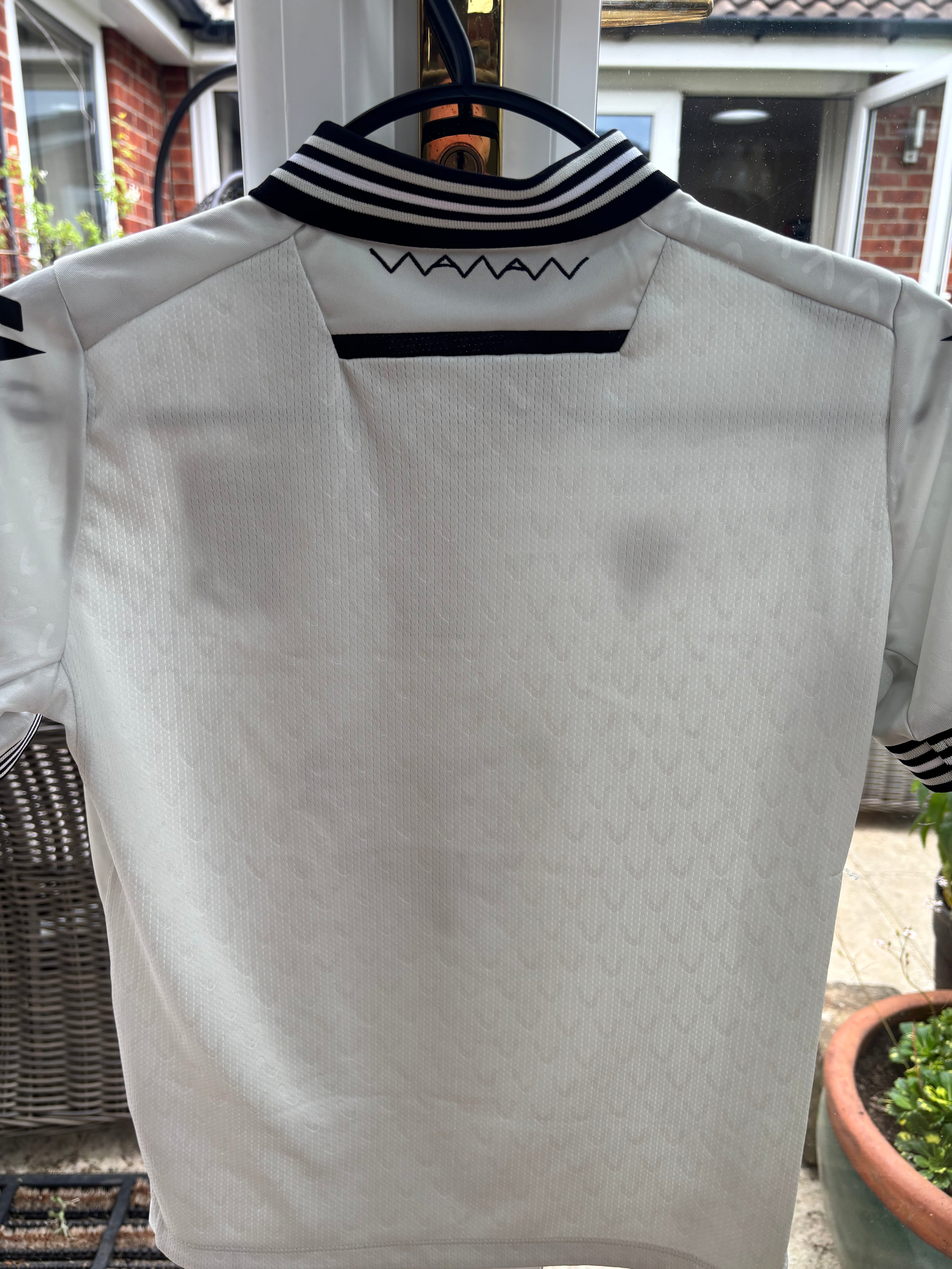 Sheffield Wednesday Away Shirt 2023/24. Size Medium Boy.