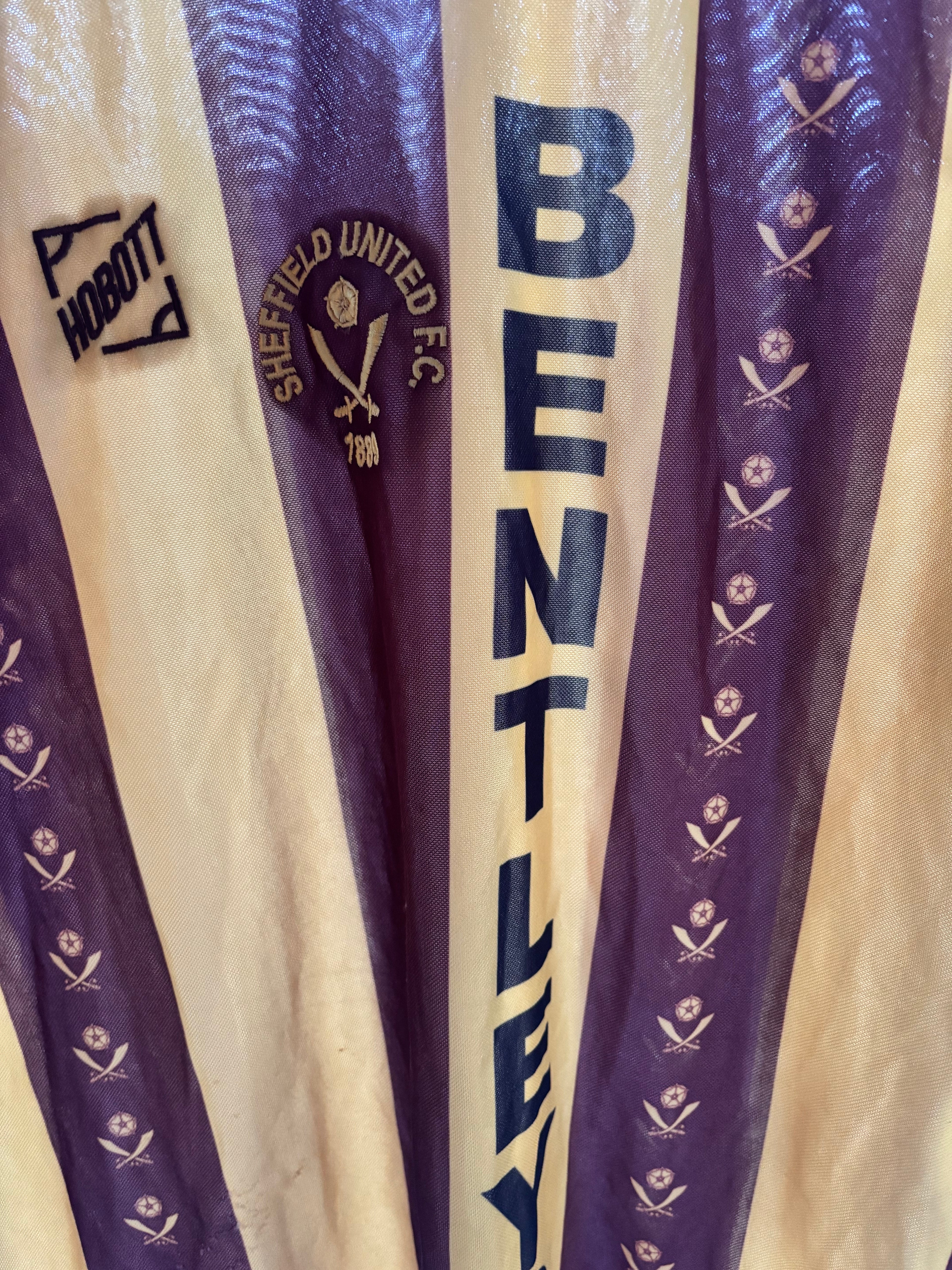 Sheffield United Away Shirt Replica 1981-3. Size Medium.