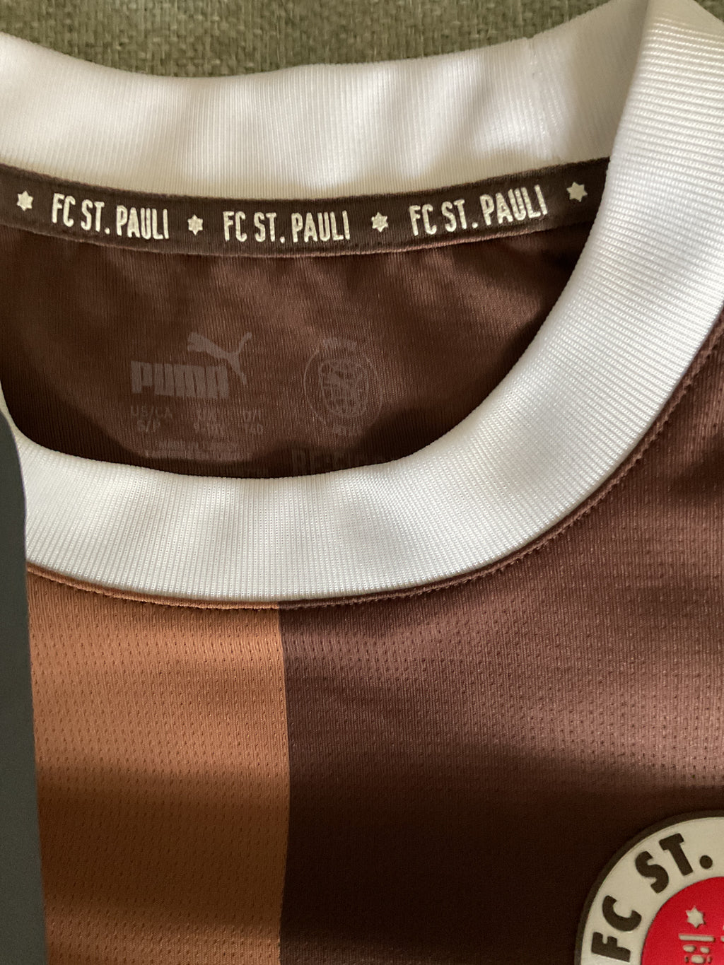 St.Pauli Kids Home Shirt. Size 9-10 Years