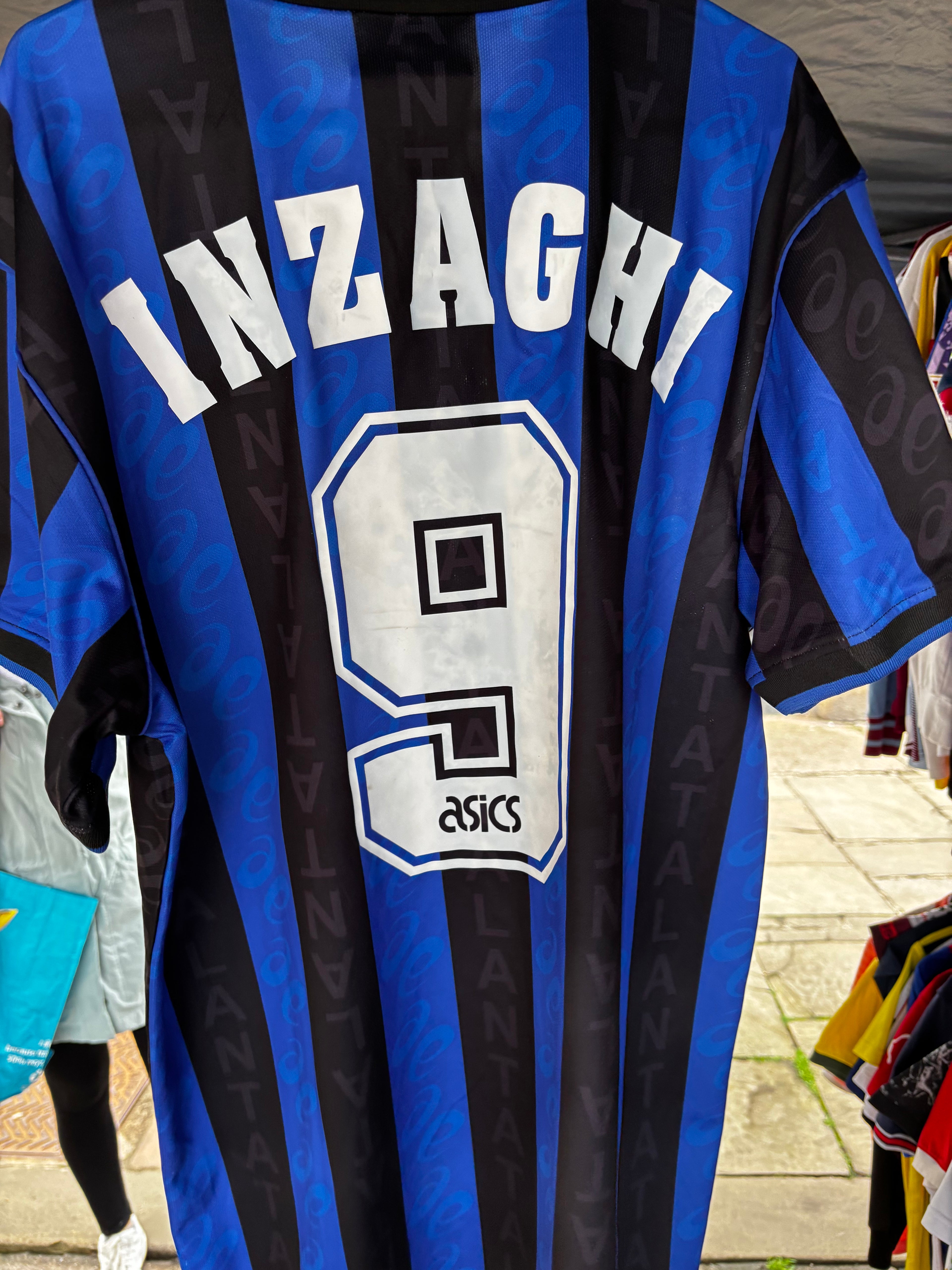 Atalanta Home Shirt. Inzaghi 9. Size