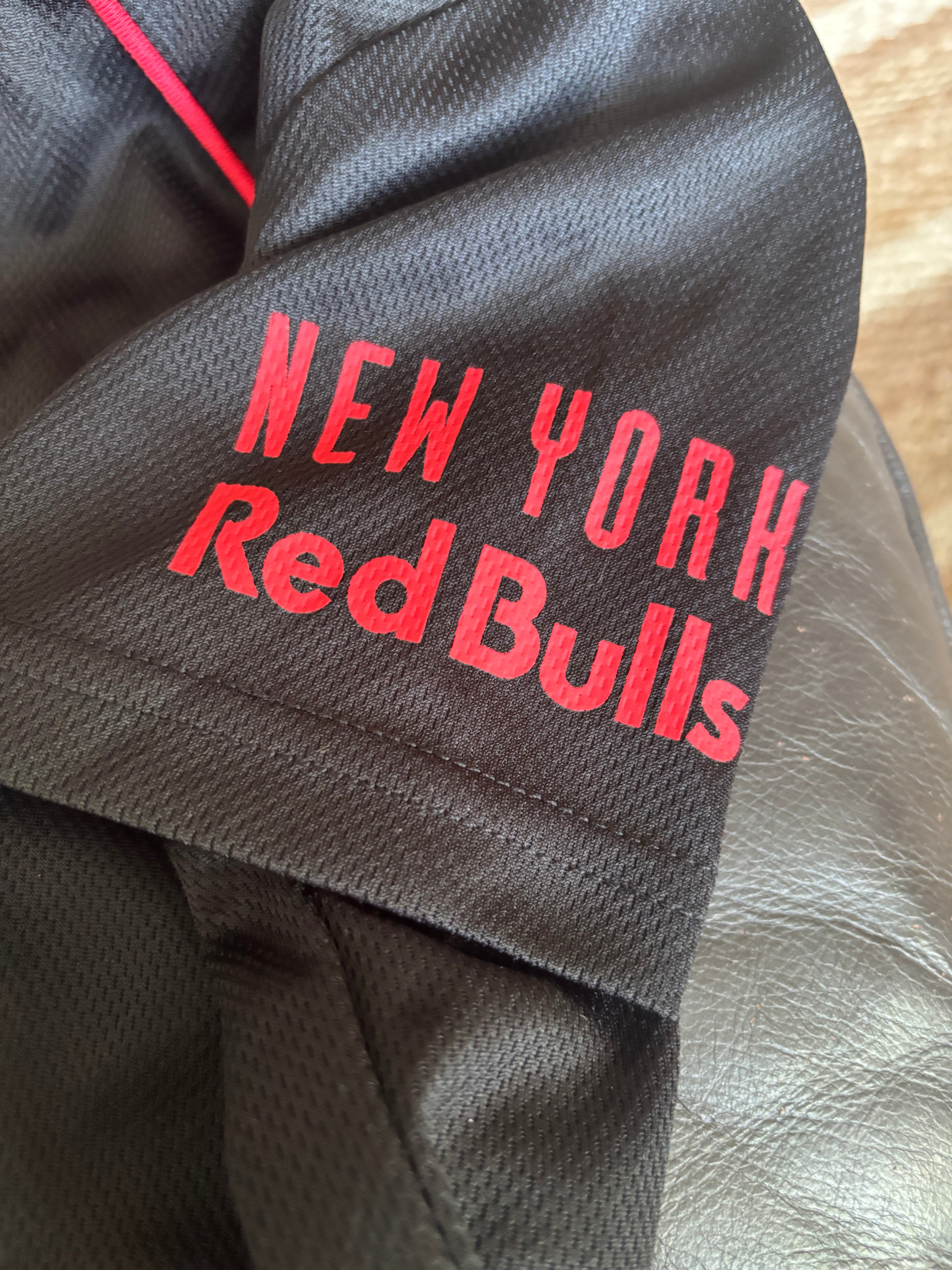 New York Red Bulls Away Shirt. Size Kids 10-11 Years.