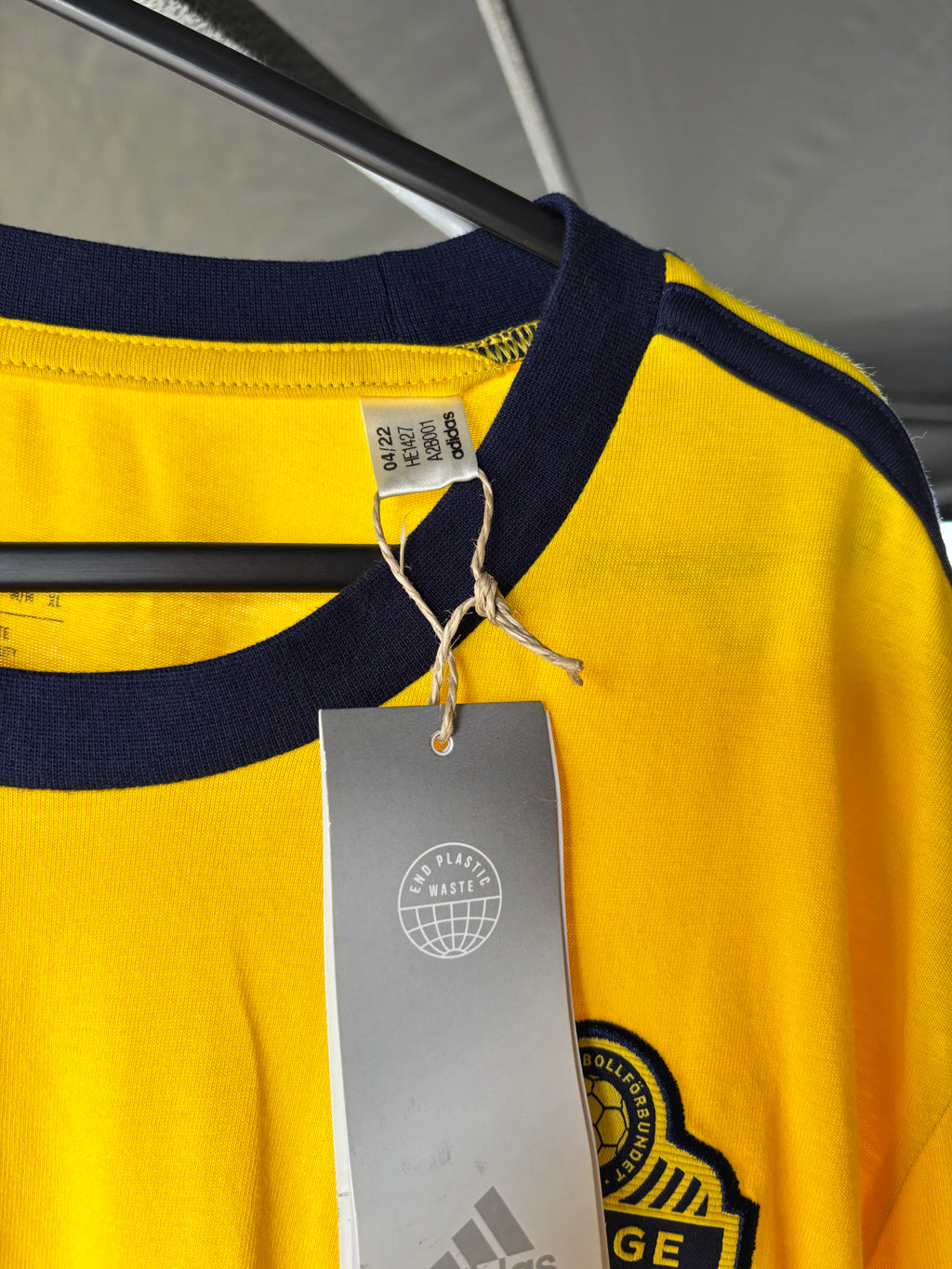 Sweden Home Shirt. Size Medium.
