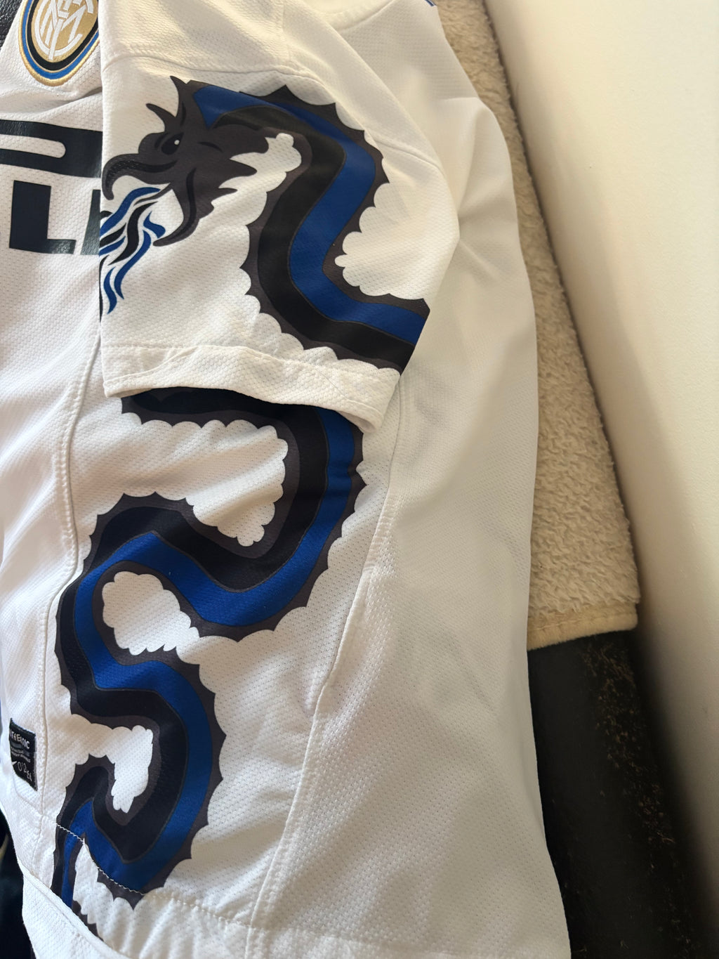 Italy. Inter Milan Away Shirt. Size Kids Age 8 - 10 Years.