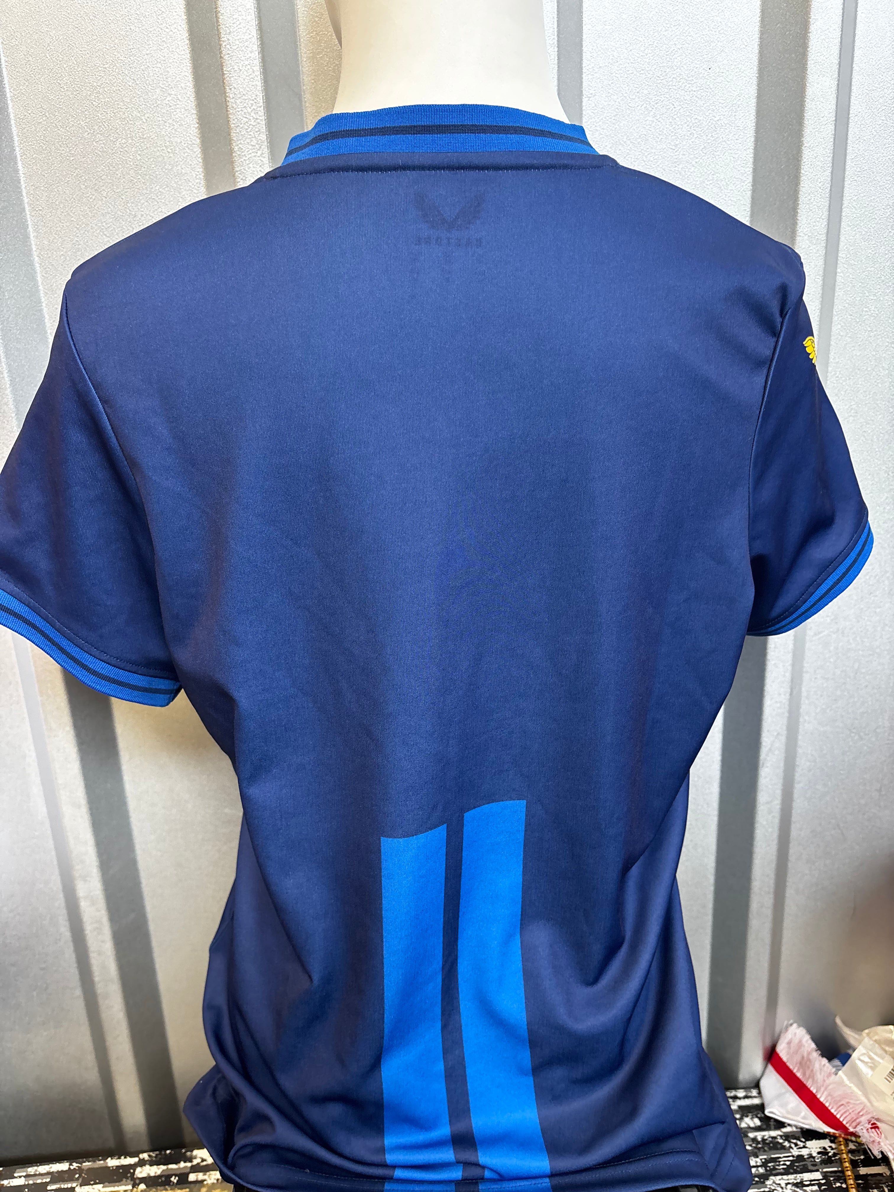 Mansfield Town Shirt. Size Ladies 14