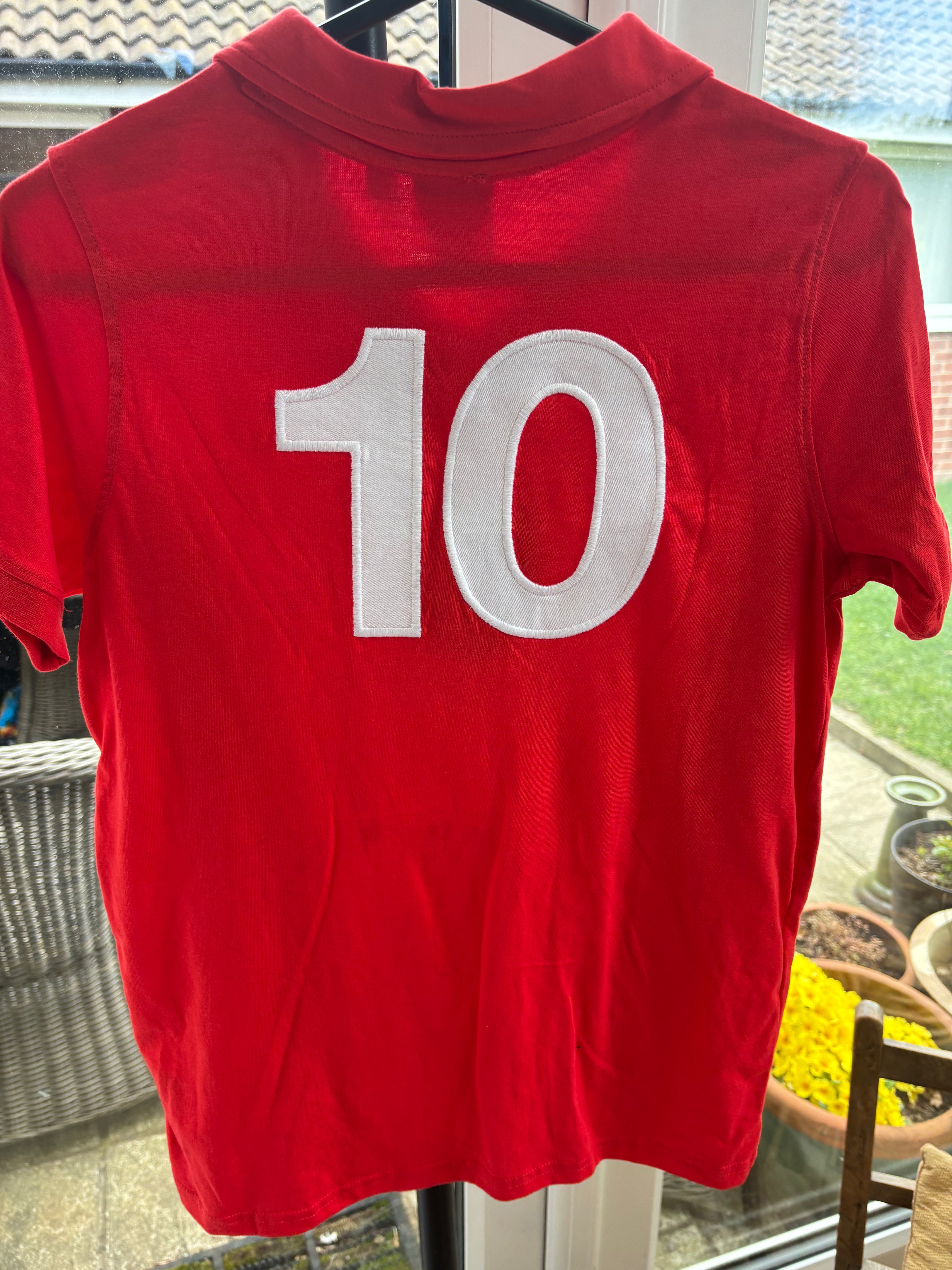Wales Retro Home Shirt. Kids Age 12/13 Years.