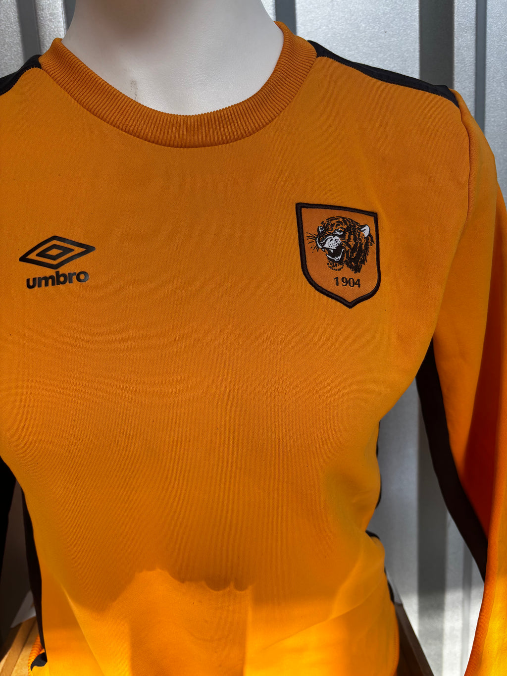 Hull City Kids Sweatshirt. Size Large Boys.