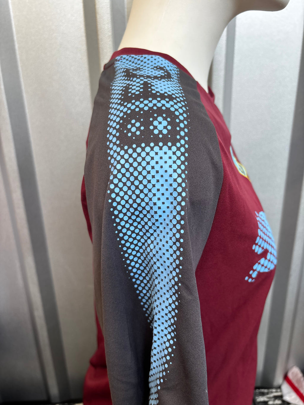 Burnley Training Shirt. Size Medium