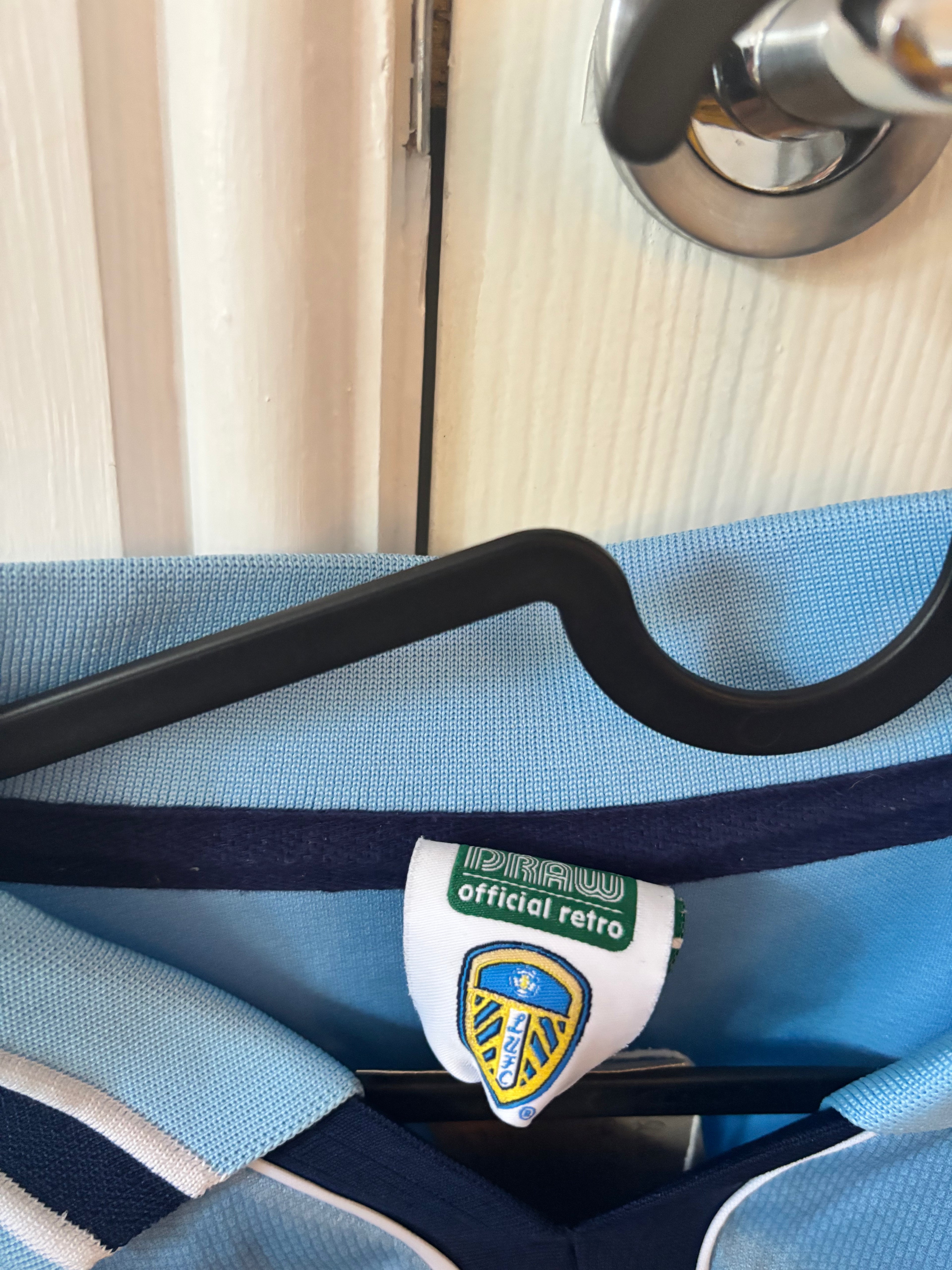 Leeds United Retro Score Draw Away Shirt 99/00. Size 2XL.