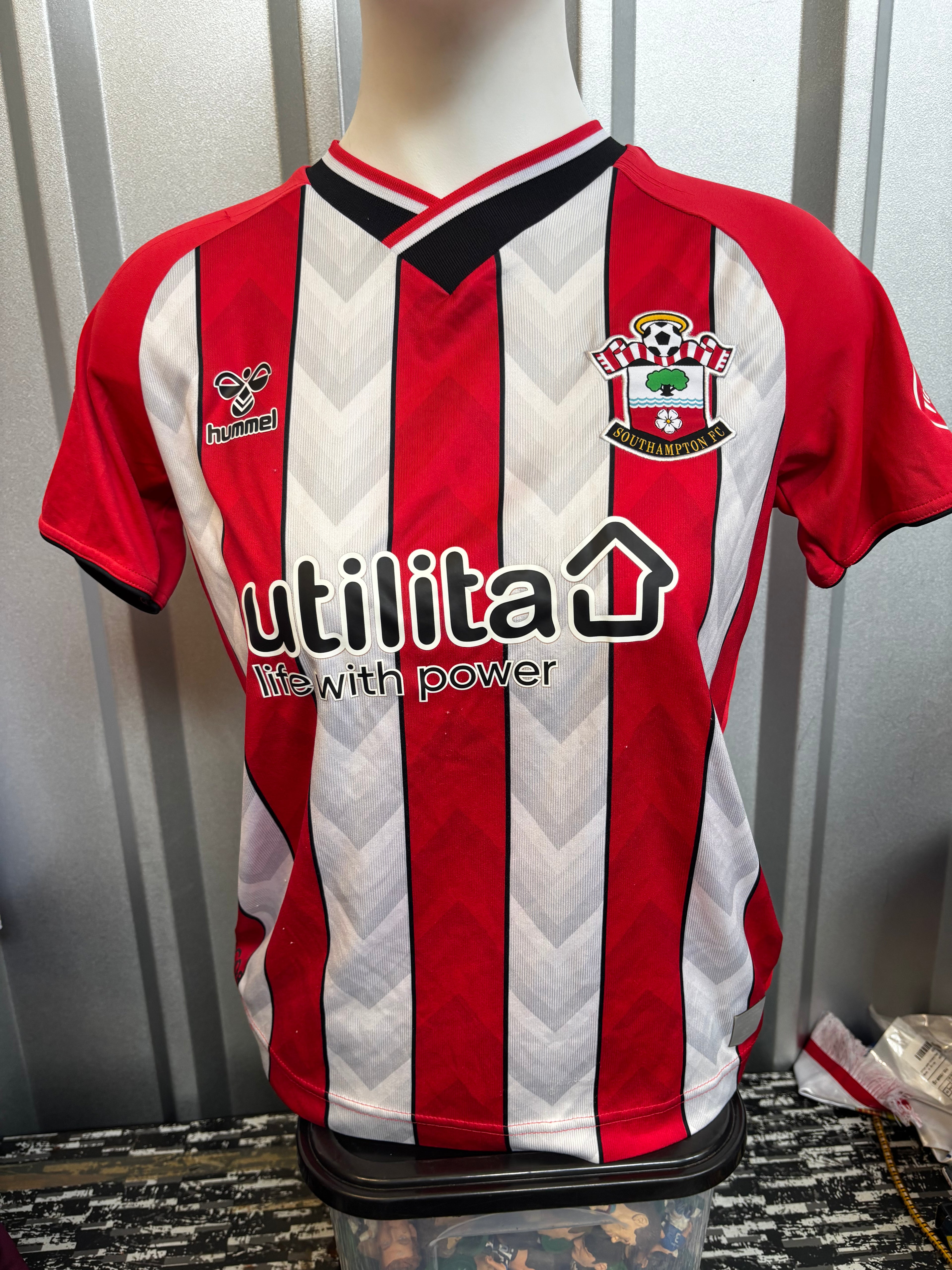 Southampton Home Shirt Small. Ward-Prowse 8.