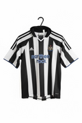 Newcastle United Home Shirt 2003005. Size Extra Large Boy.