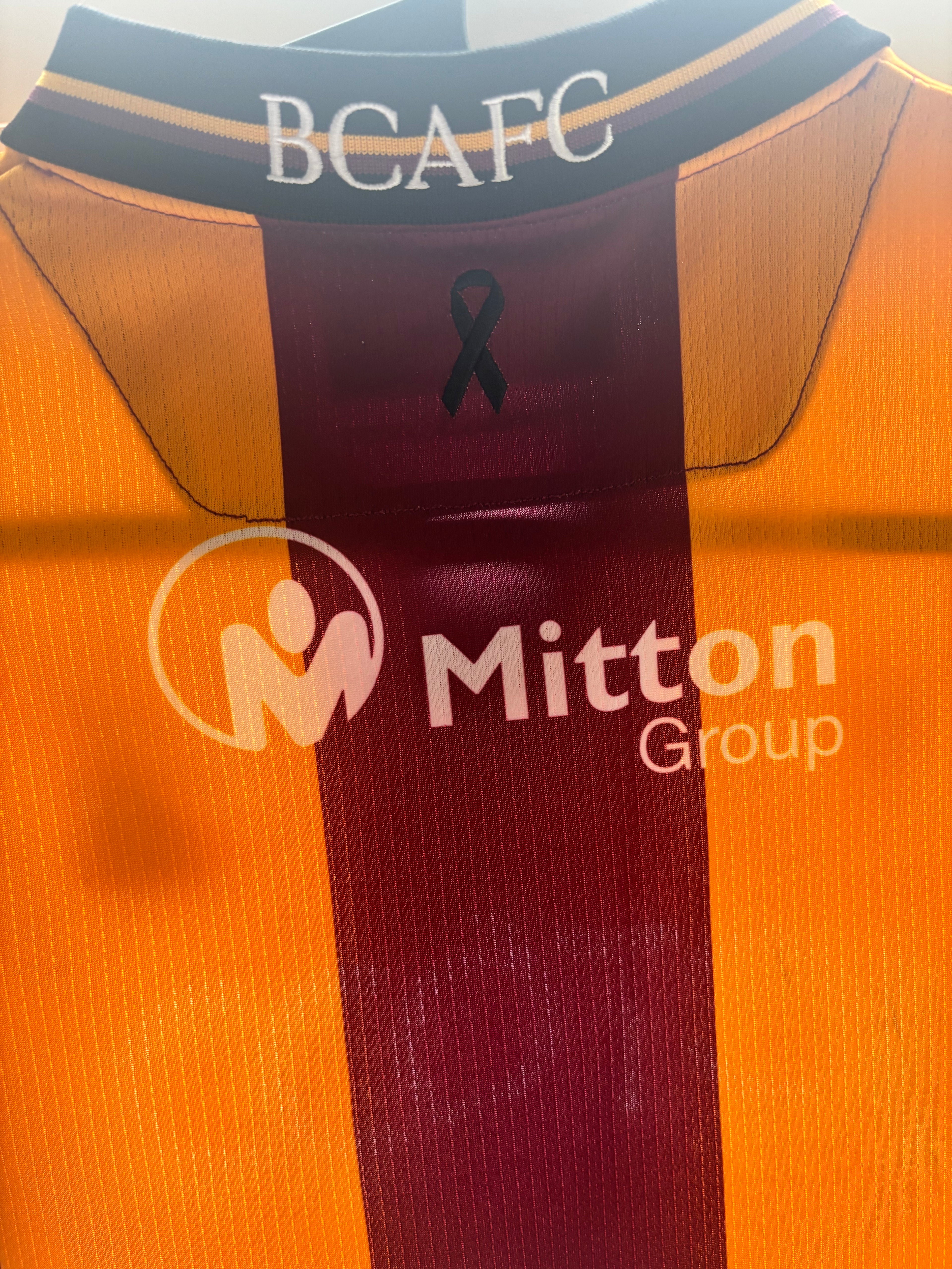 Bradford City Home Shirt 2022/23. Size Kids MJR.