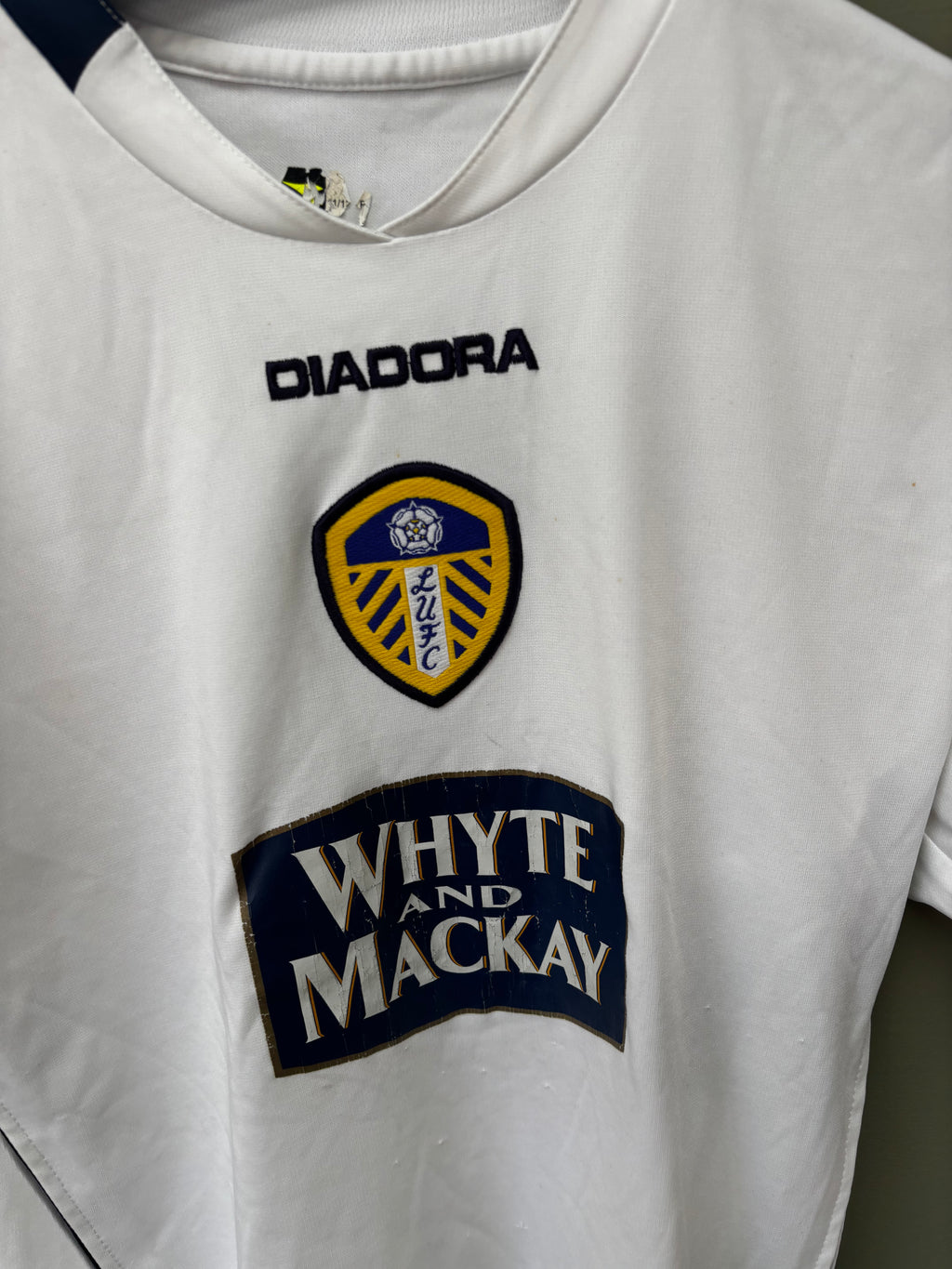 Leeds United Home Shirt 2004-05. Size Kids 11-12 Years.