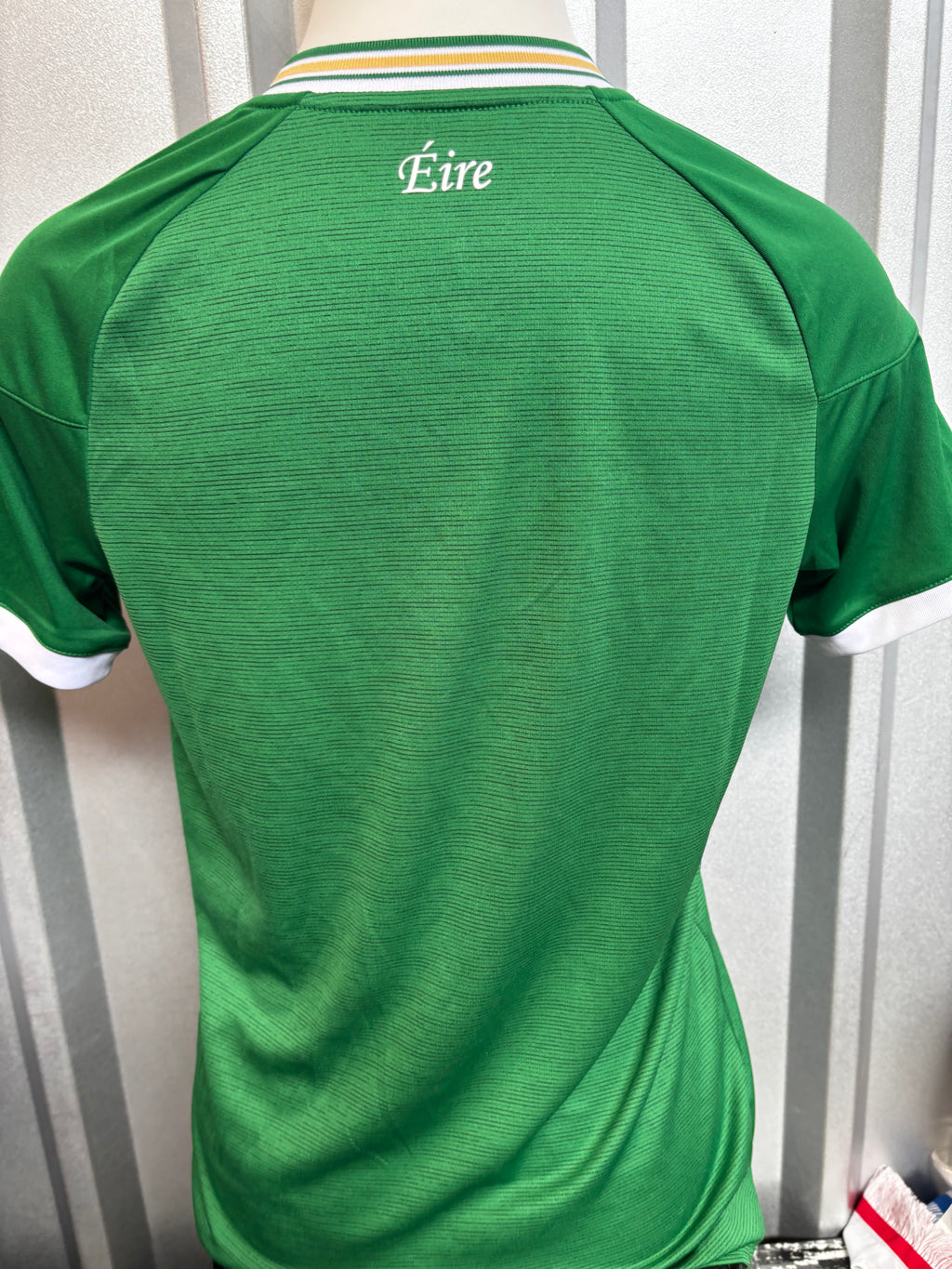 Ireland Kids Home Shirt. Size Youth XL