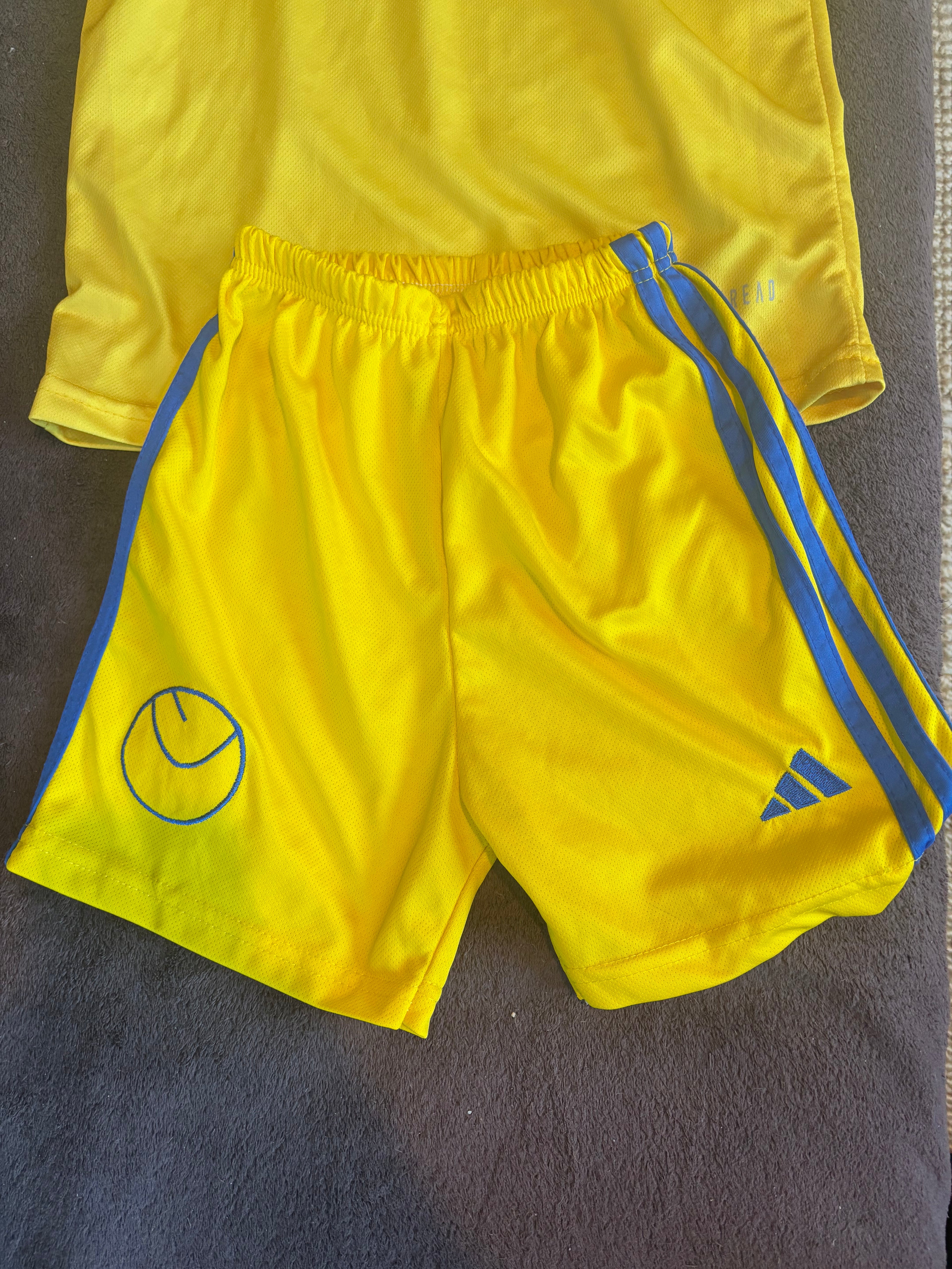 Leeds United Away Kit 24/25. Kids Size XL.