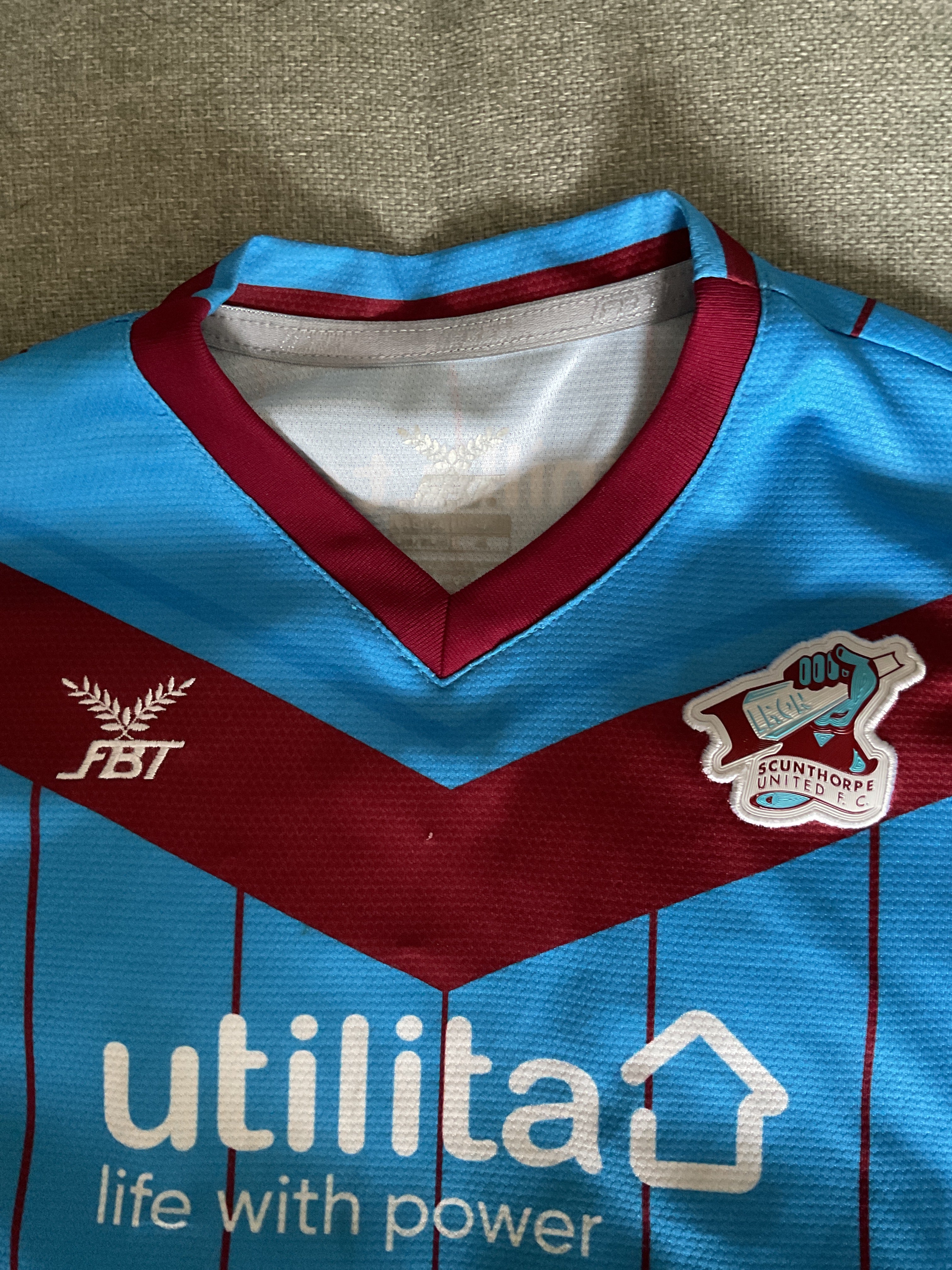 Scunthorpe United Kids Home Shirt. Size 4 Years.