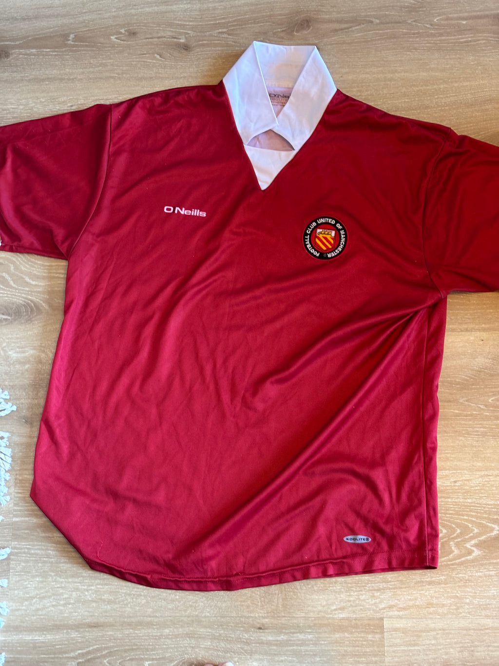FC United of Manchester home shirt size XL
