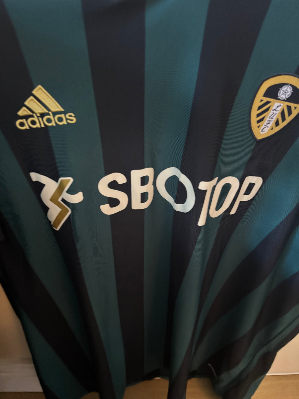 Leeds United Away Shirt 2020/21. Size 3XL.