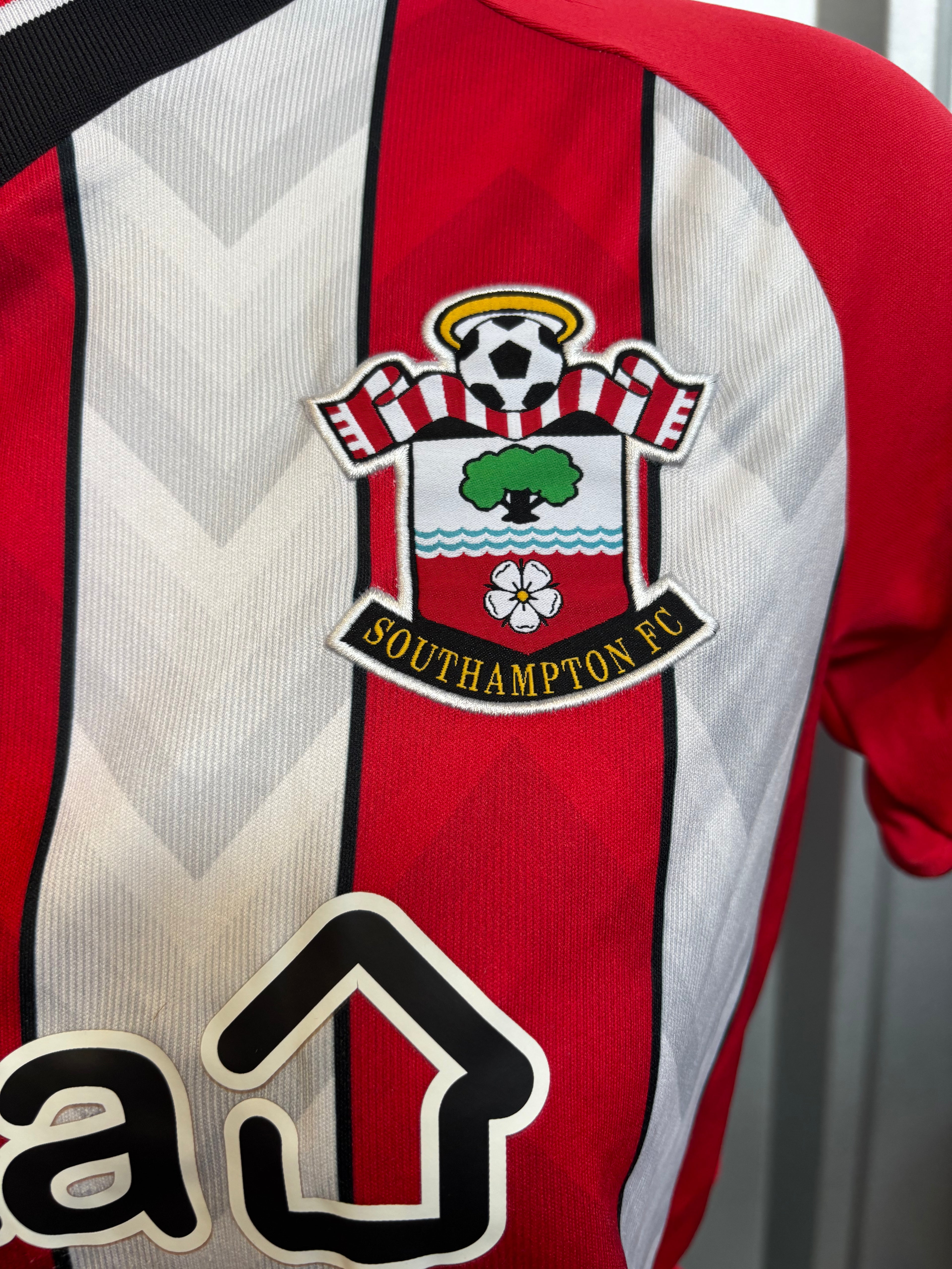 Southampton Home Shirt Small. Ward-Prowse 8.