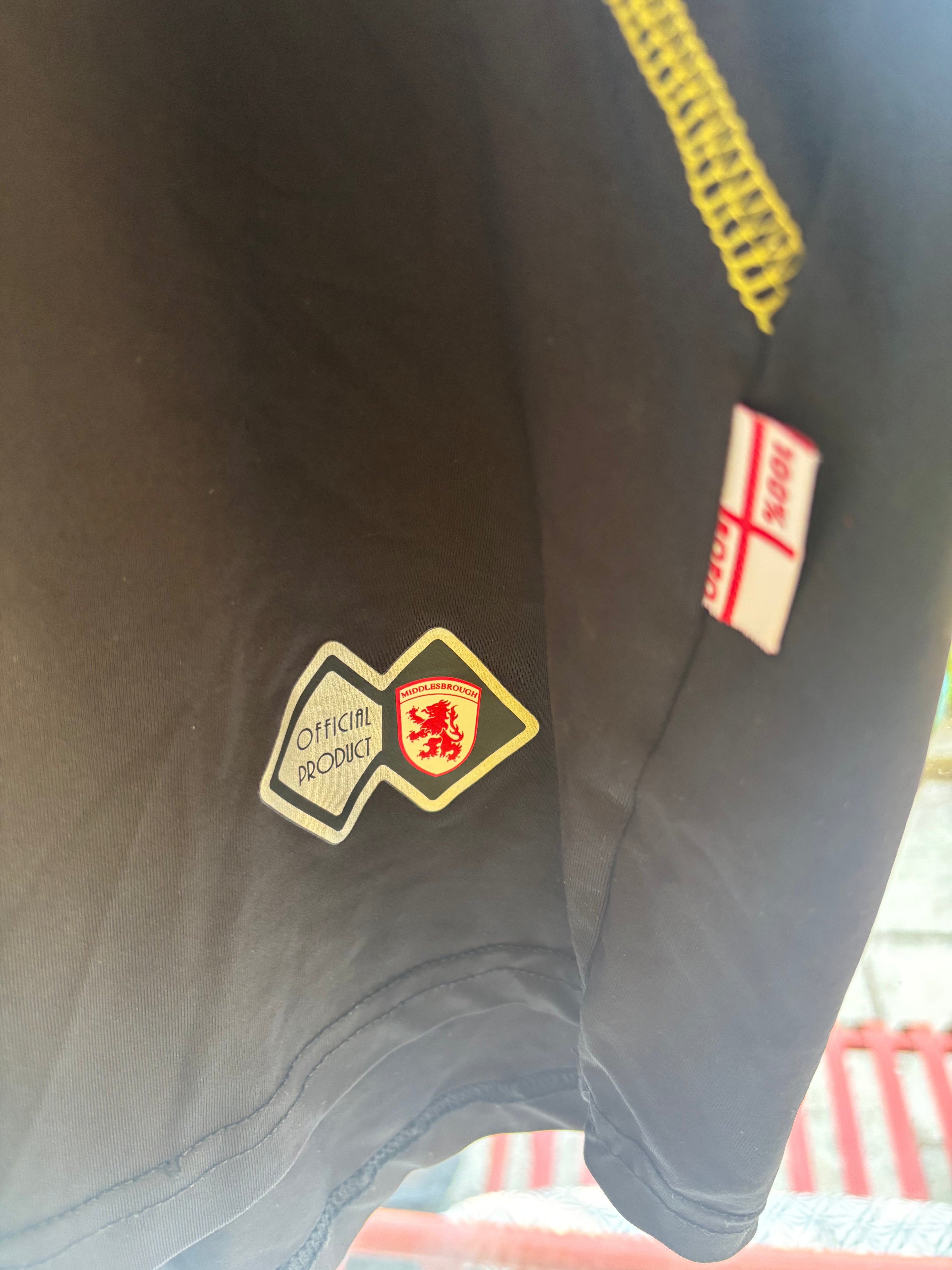 Middlesbrough Goalkeeper Shirt. Size Kids Age 10 Years.