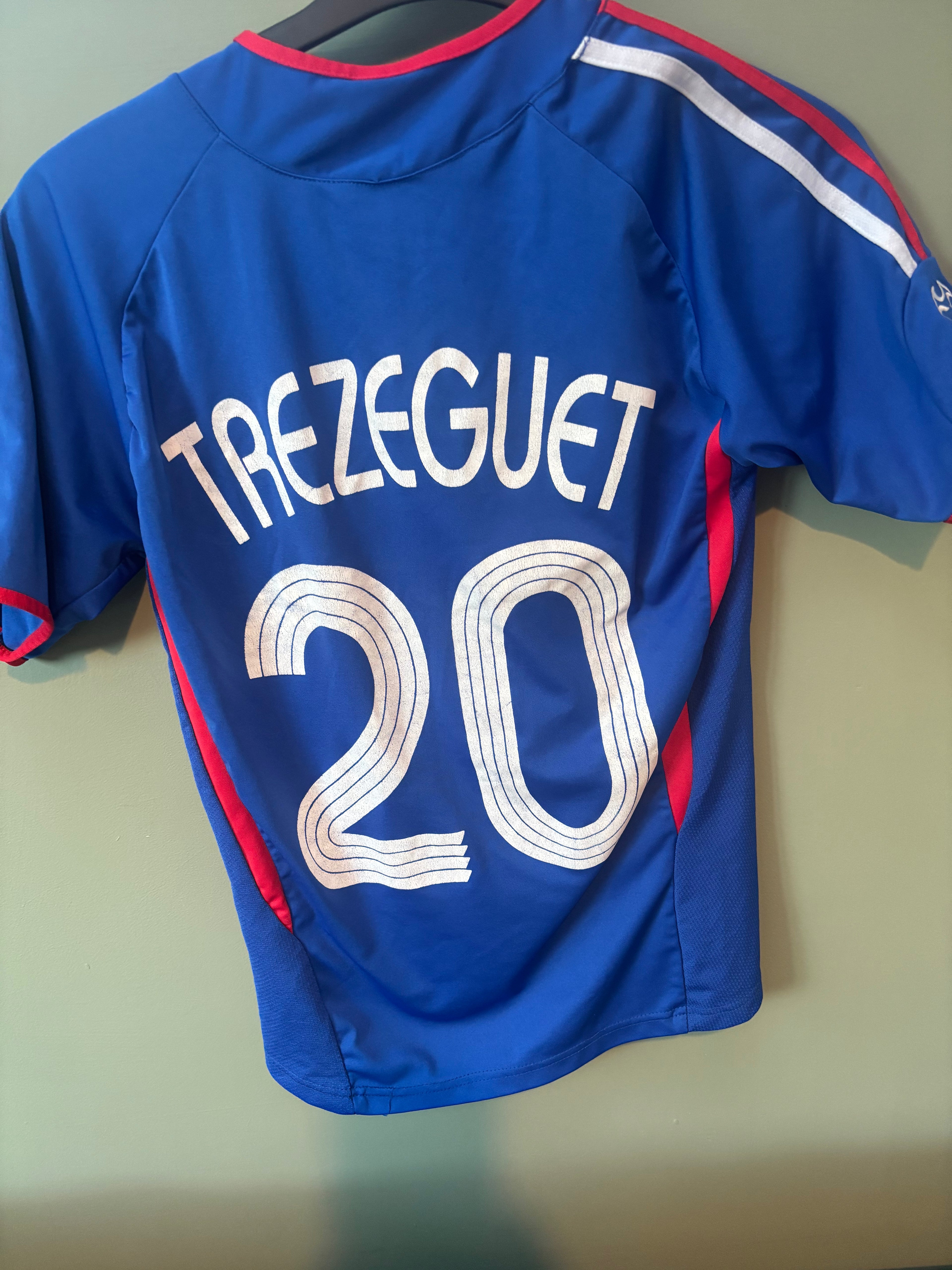 France Home Shirt. Trezeguet 10. Size Ladies UK 10.