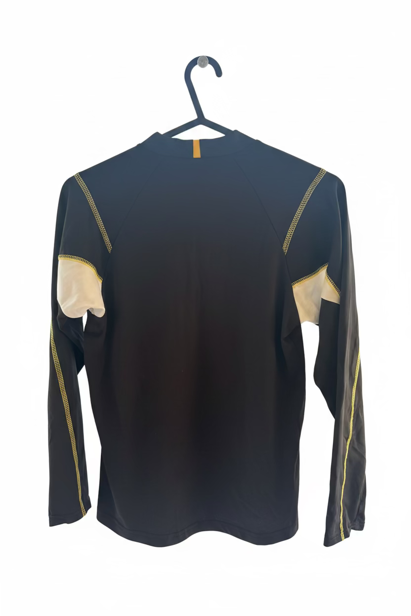 Middlesbrough Goalkeeper Shirt. Size Kids Age 10 Years.