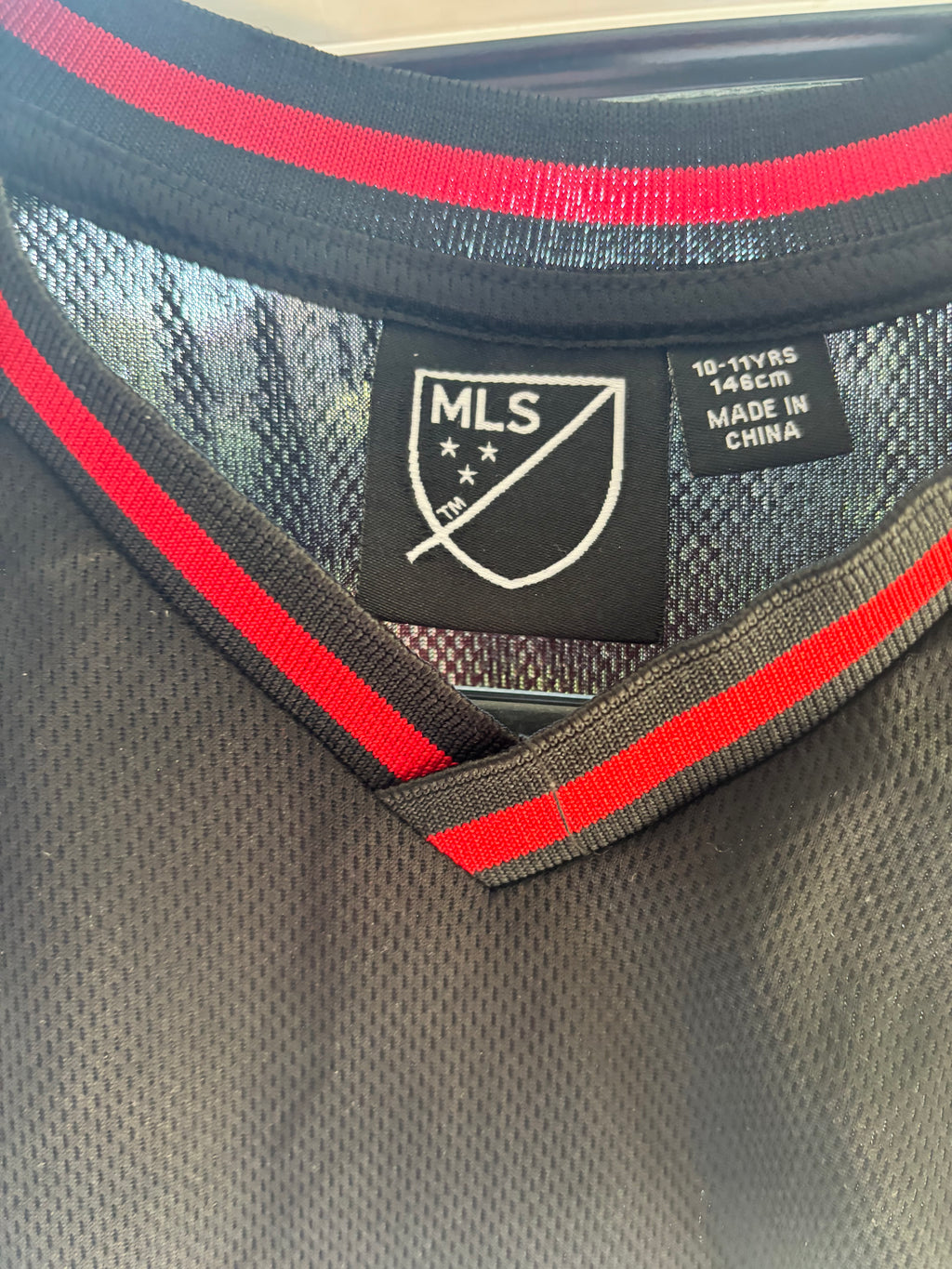 New York Red Bulls Away Shirt. Size Kids 10-11 Years.