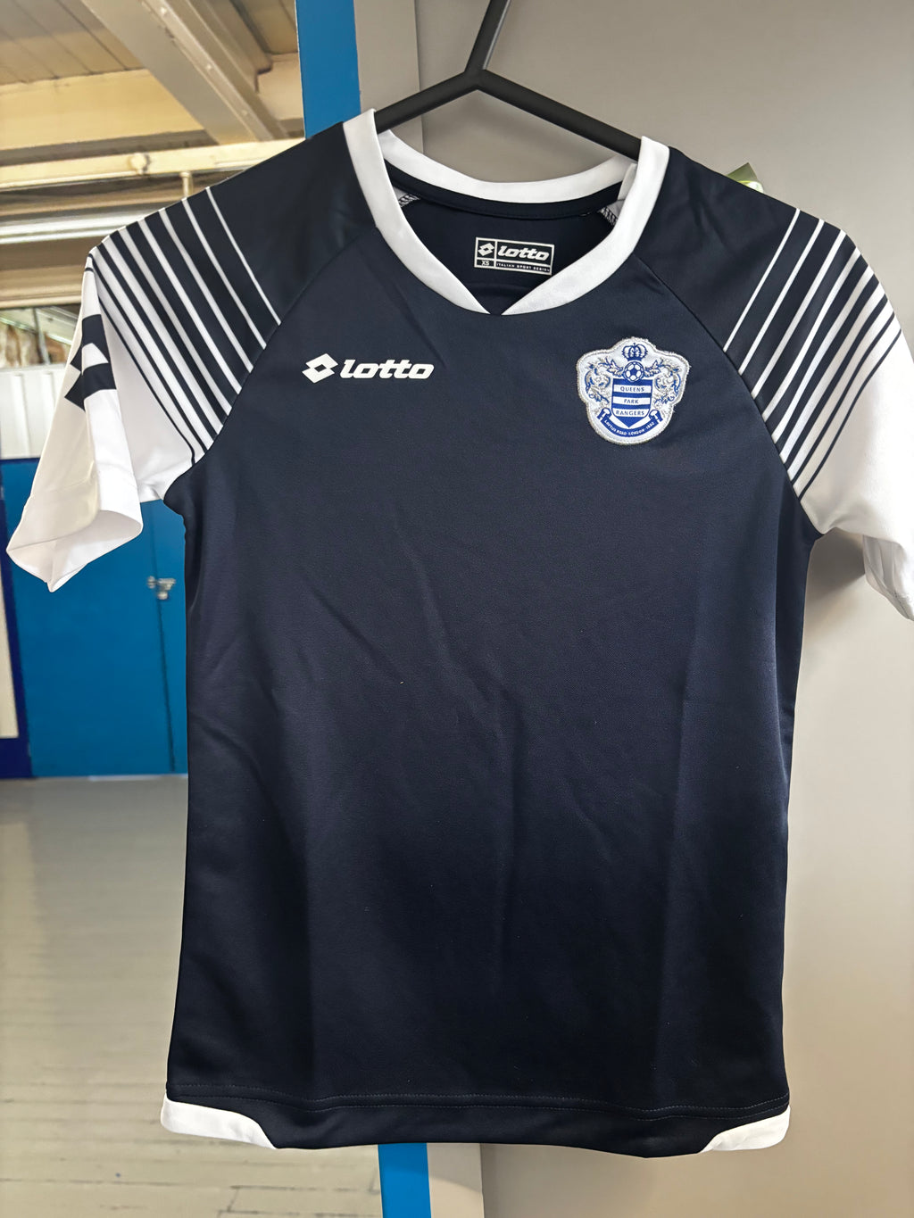 Queens Park Rangers Kids Away Shirt. Size XS.