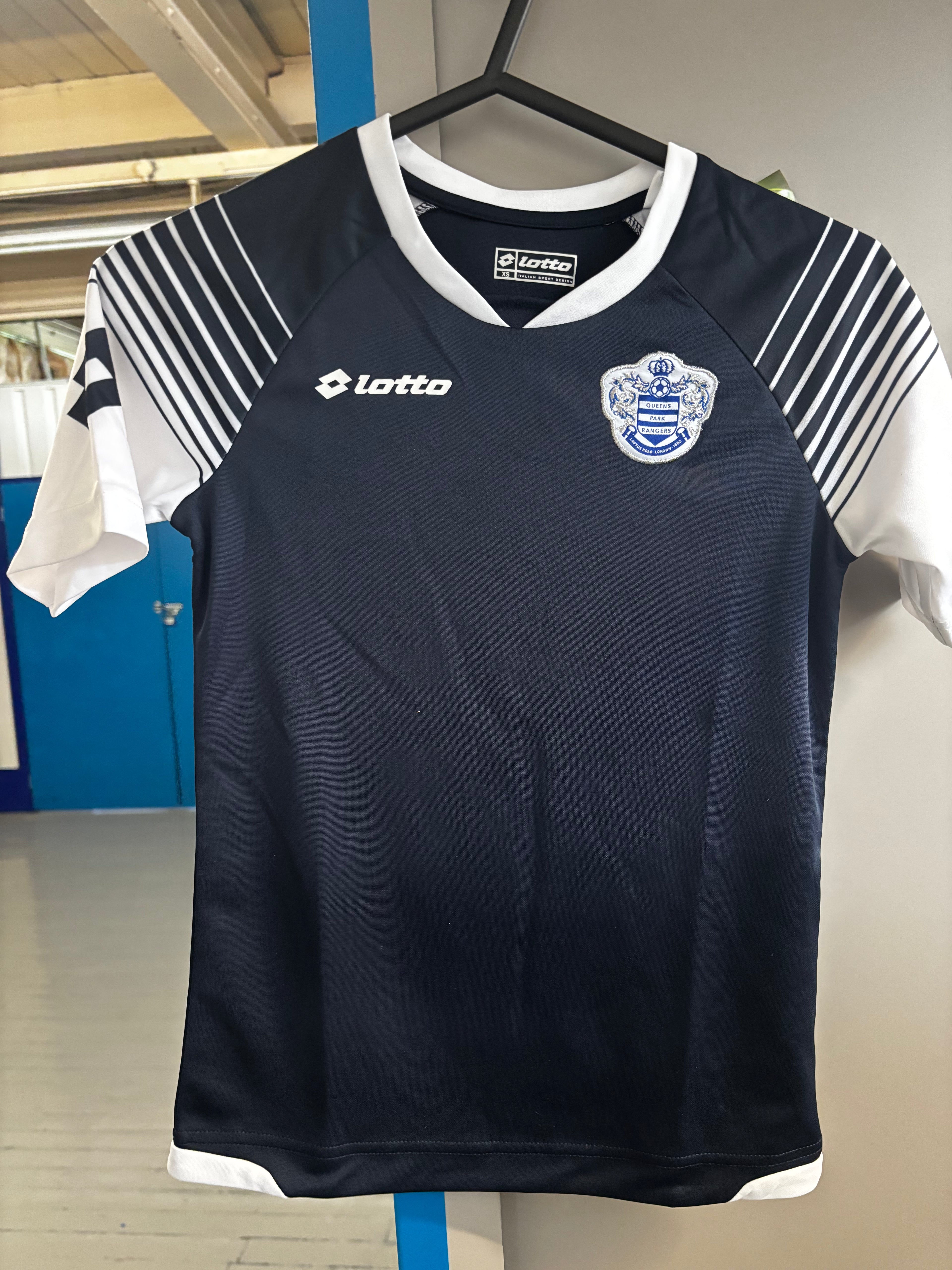 Queens Park Rangers Kids Away Shirt. Size XS.