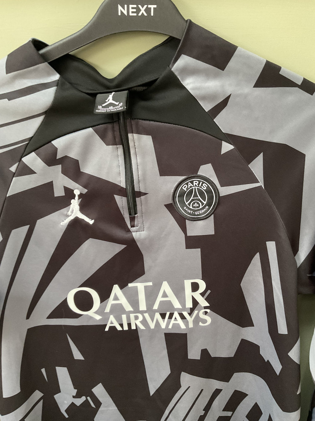 Paris Saint Germain 1/4 Zip Jacket. Size 18.