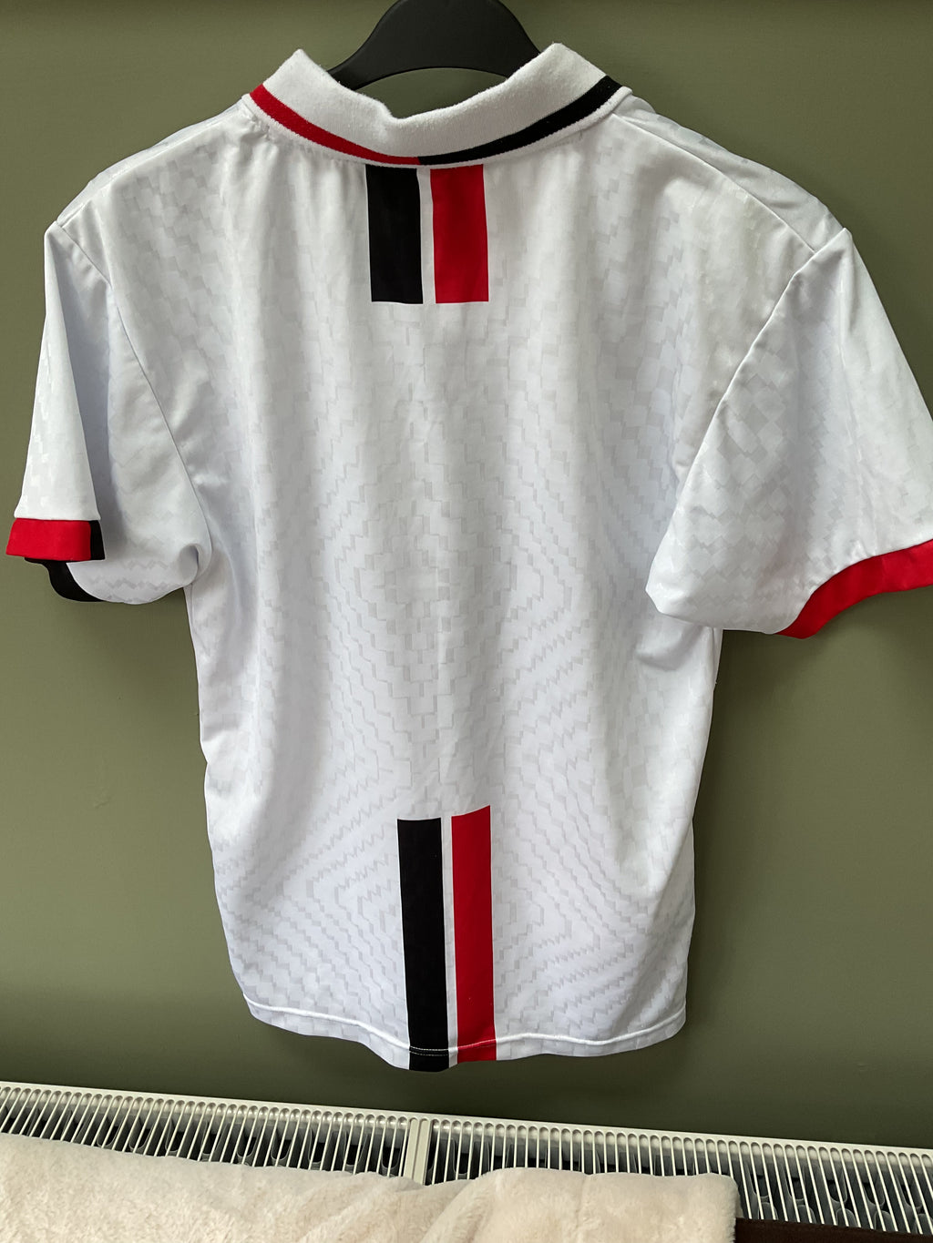 AC Milan Away Shirt. Size Medium.
