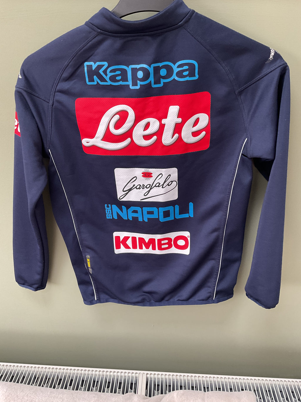 Napoli 1/4 Zip Top. Kids Size 12 Years.