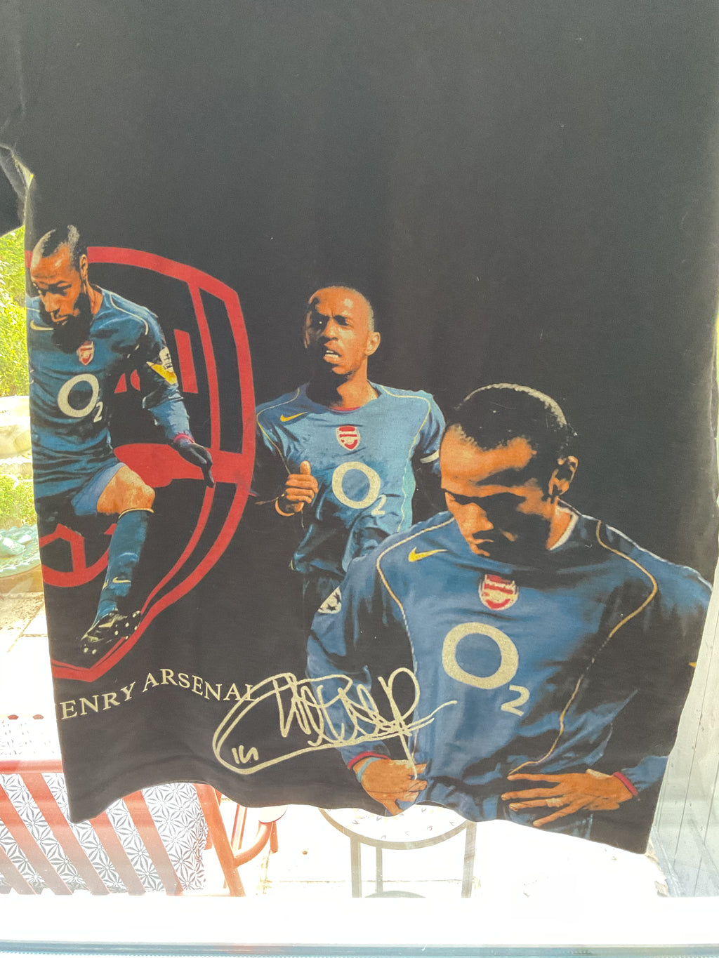 Arsenal Thierry Henry Tribute Shirt. Size Small
