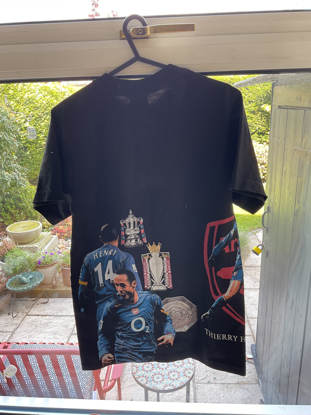 Arsenal Thierry Henry Tribute Shirt. Size Small