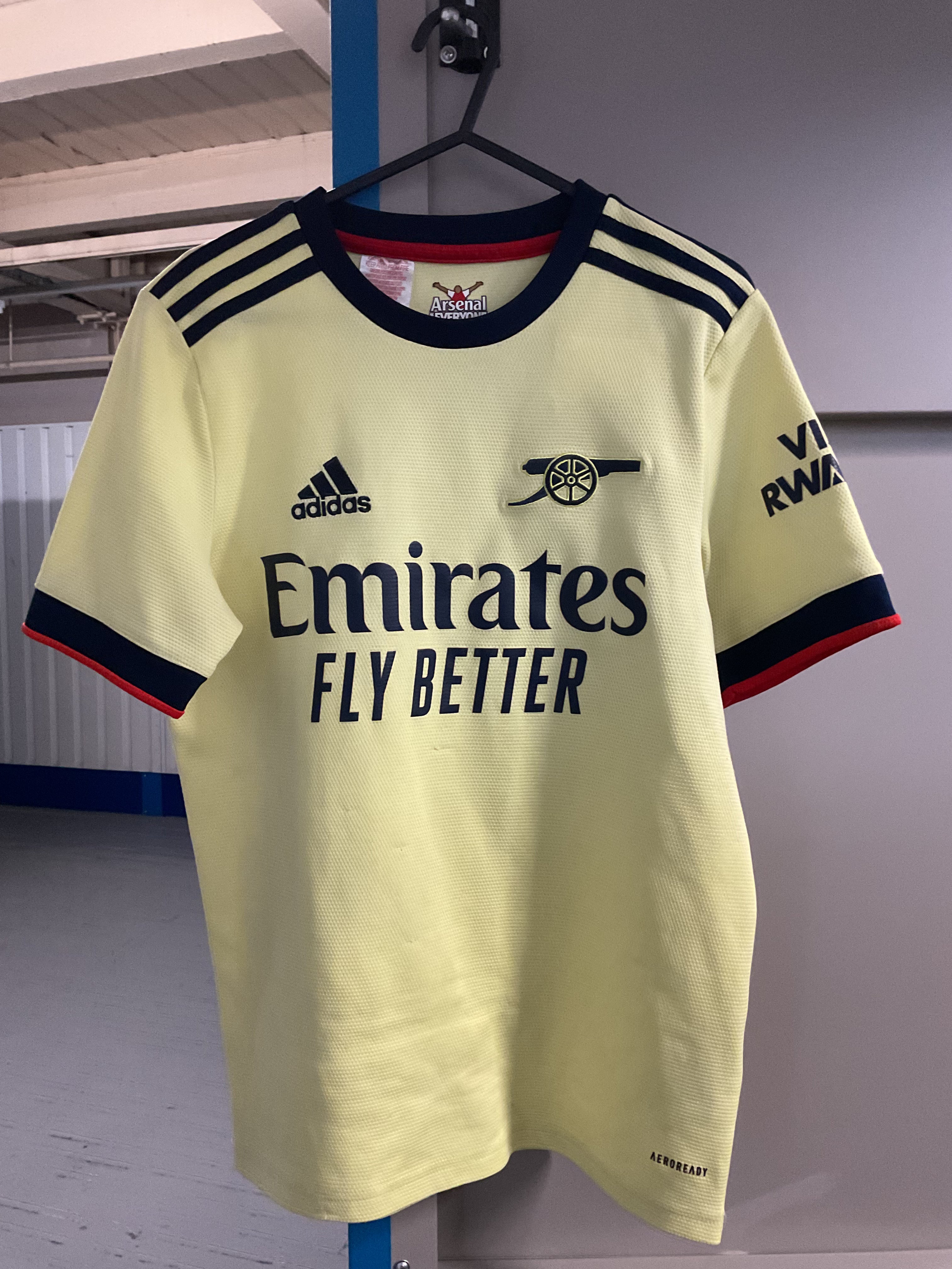 Arsenal Kids Away Shirt. Size Age 13/14.