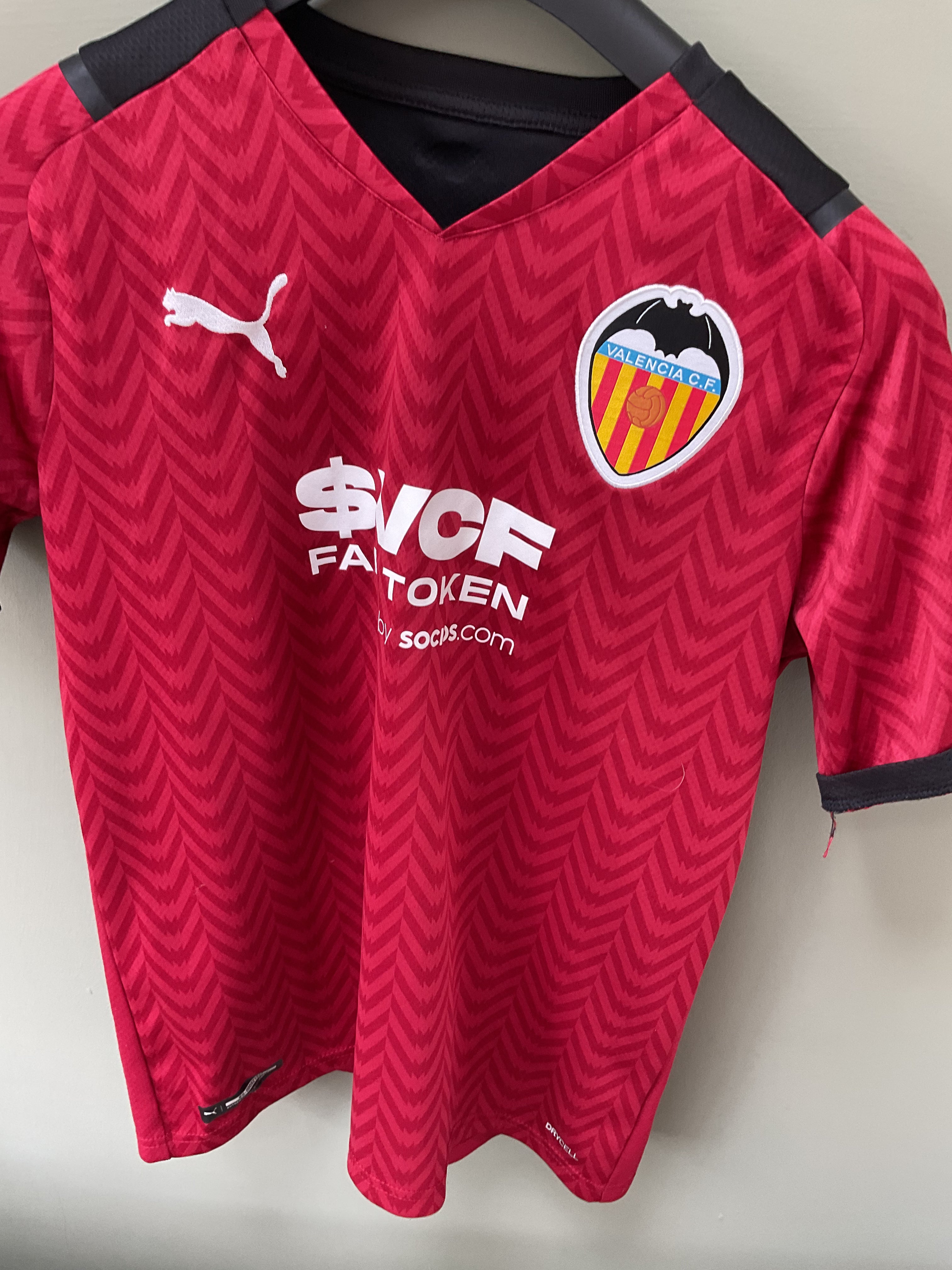 Spain. Valencia 2021/22 Away Shirt. Size Kids Age 13/14 Years.