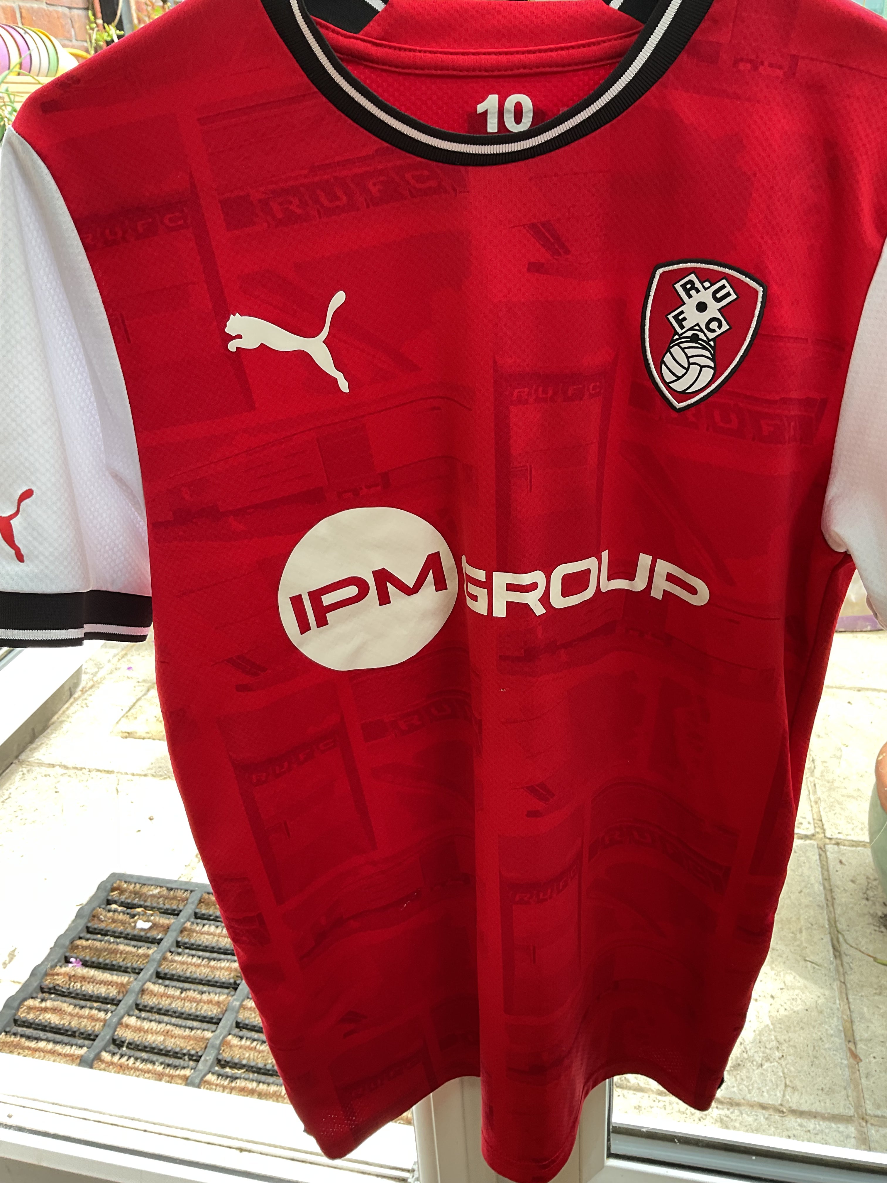 Rotherham United 2022/23 Home Shirt. Size Small.