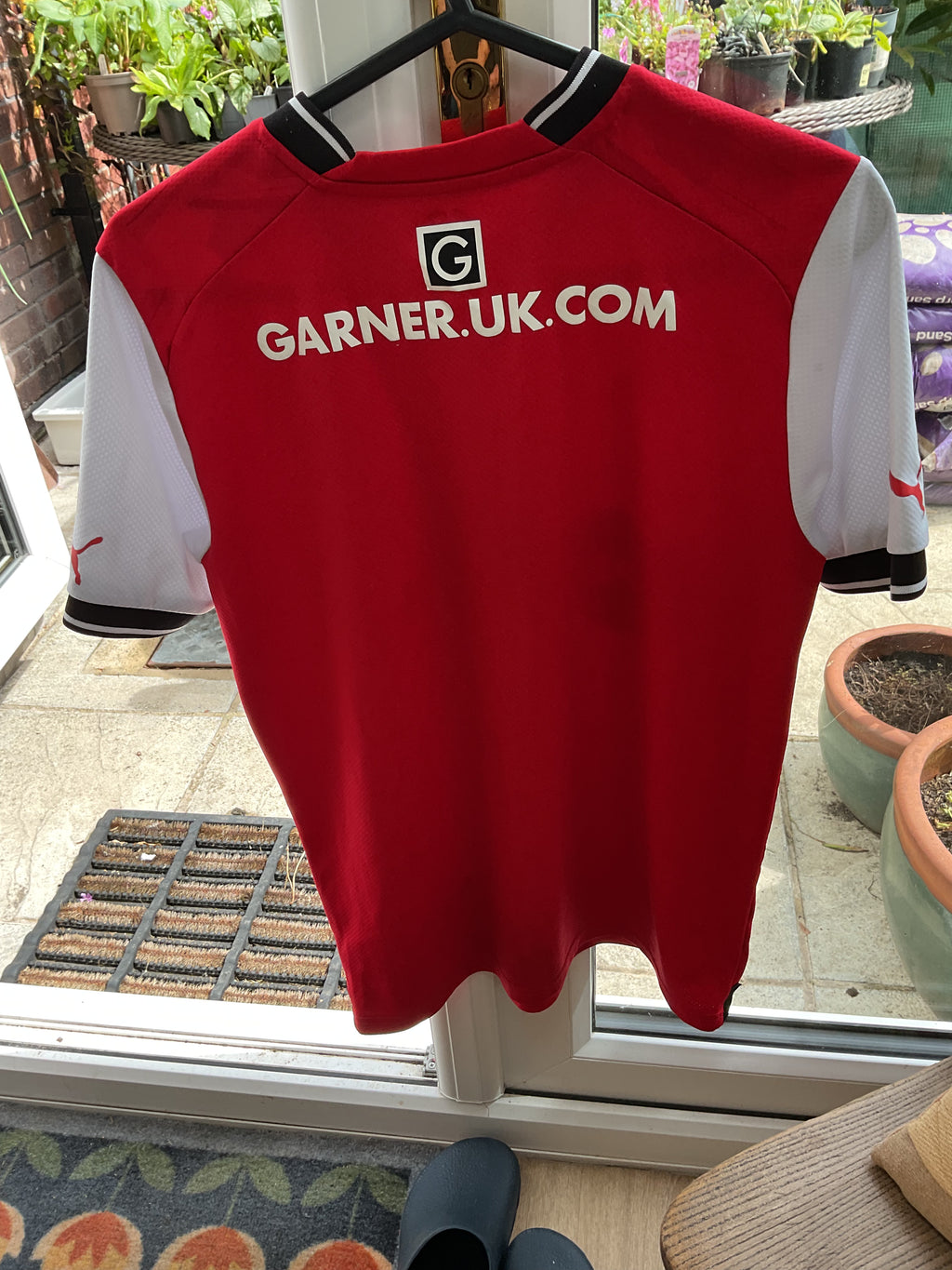 Rotherham United 2022/23 Home Shirt. Size Small.
