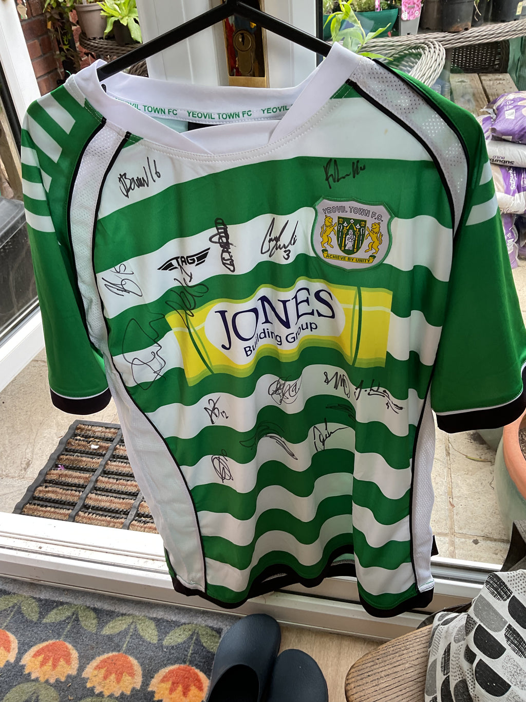 Yeovil Town Home Shirt. Size Large.